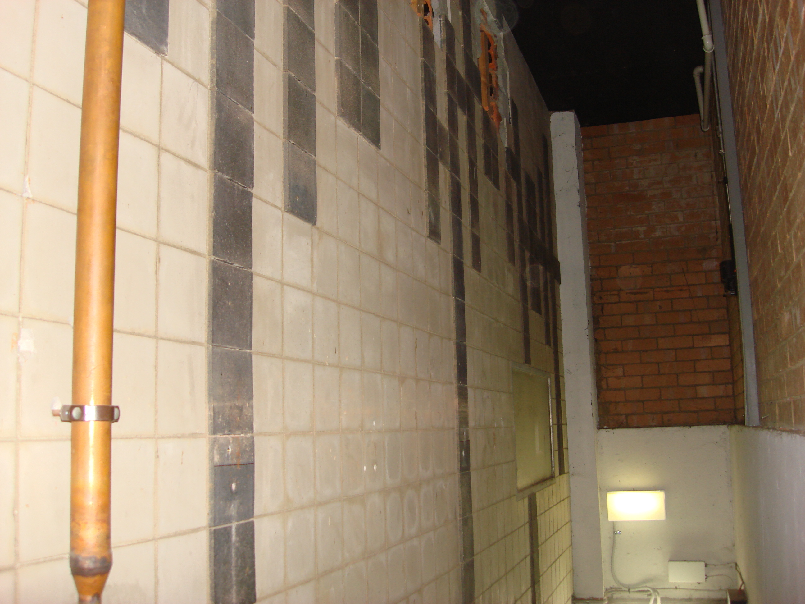 https://archive.abp.unimelb.edu.au/objects/images/Old ABP building and pre-existing conditions/Japanese room tile mural-PAshford/DSC07741.JPG