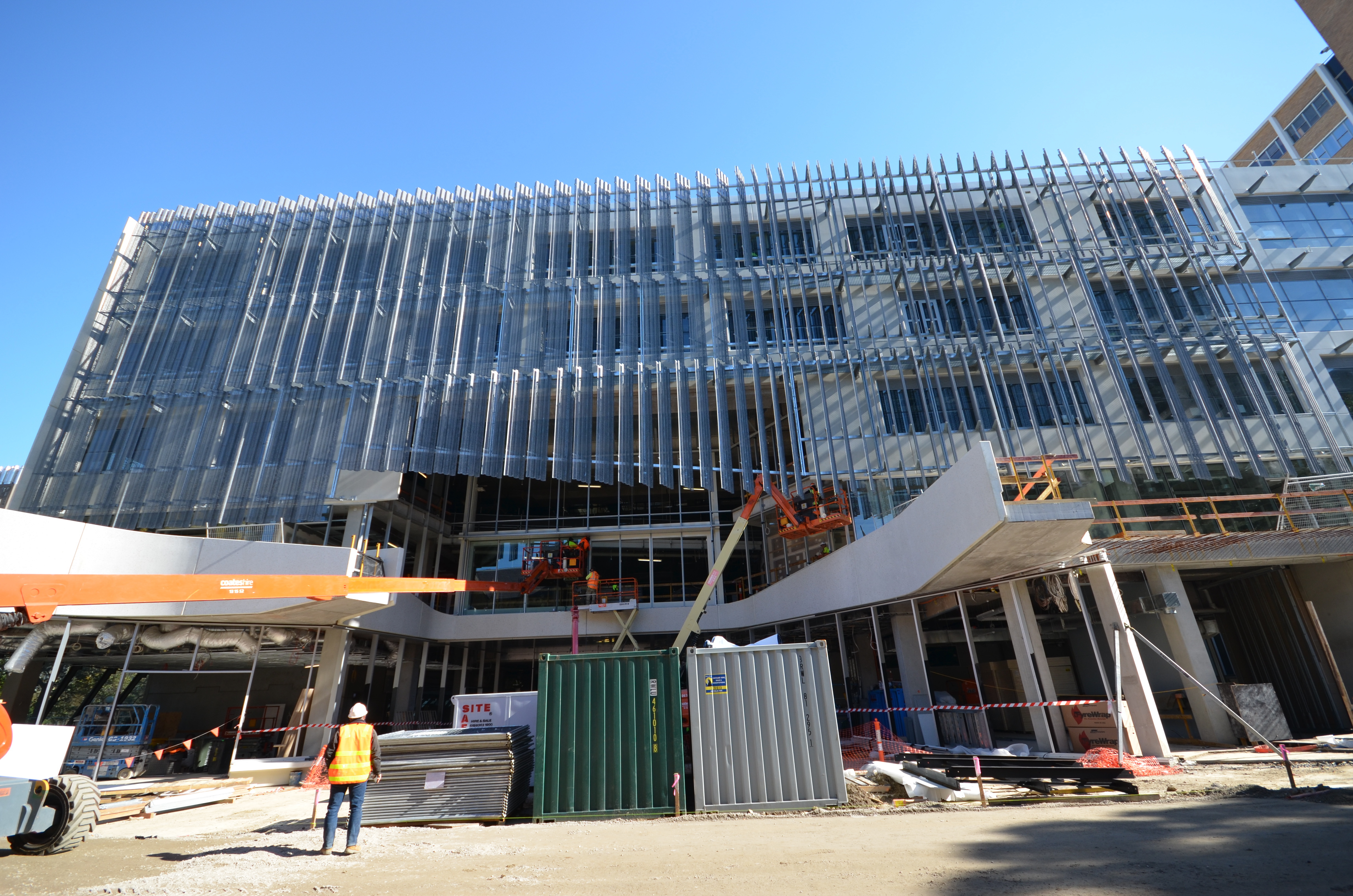 https://archive.abp.unimelb.edu.au/objects/images/Construction/Images/Facades/Zinc screens & access platforms/Zinc screens and frames/DSC_7639.JPG https://archive.abp.unimelb.edu.au/objects/images/Construction/Images/Facades/Zinc screens & access platforms/Zinc screens and frames/DSC_7639.JPG