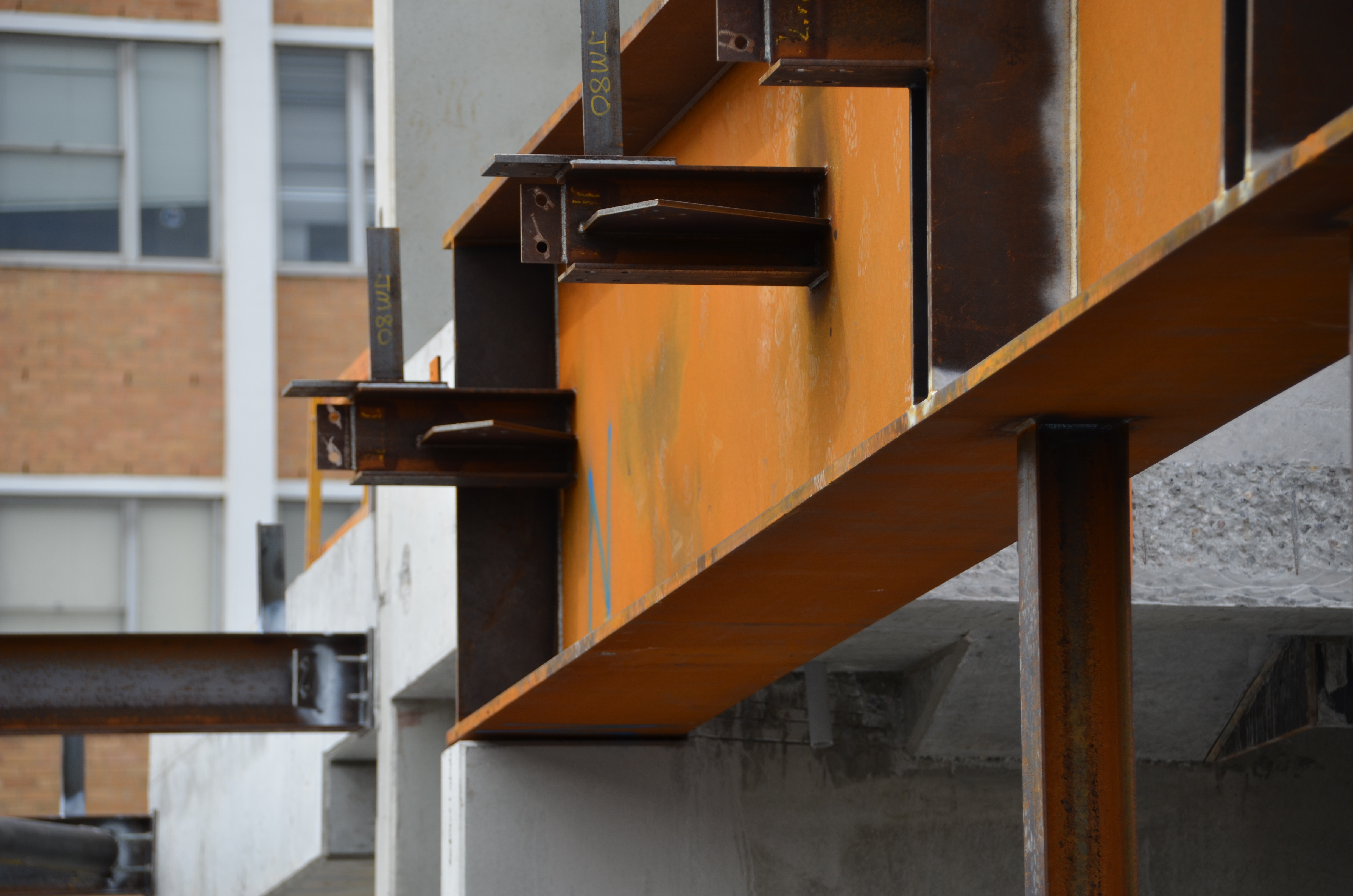 https://archive.abp.unimelb.edu.au/objects/images/Construction/Images/Stairs, walkways and balustrades/Structural steel walkways & support structure/DSC_3836.JPG