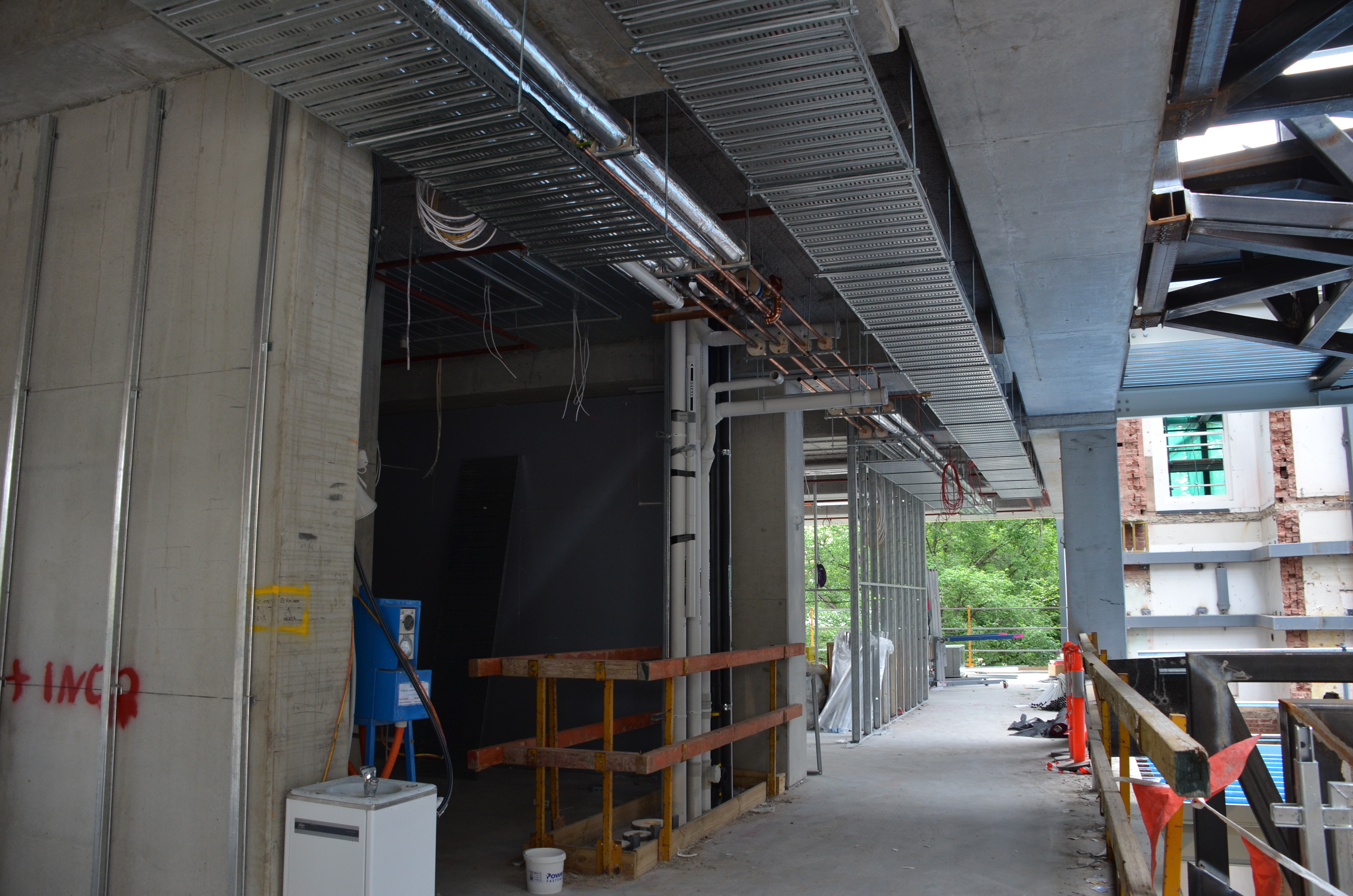 https://archive.abp.unimelb.edu.au/objects/images/Construction/Images/Services/Riser shafts/DSC_3798.JPG