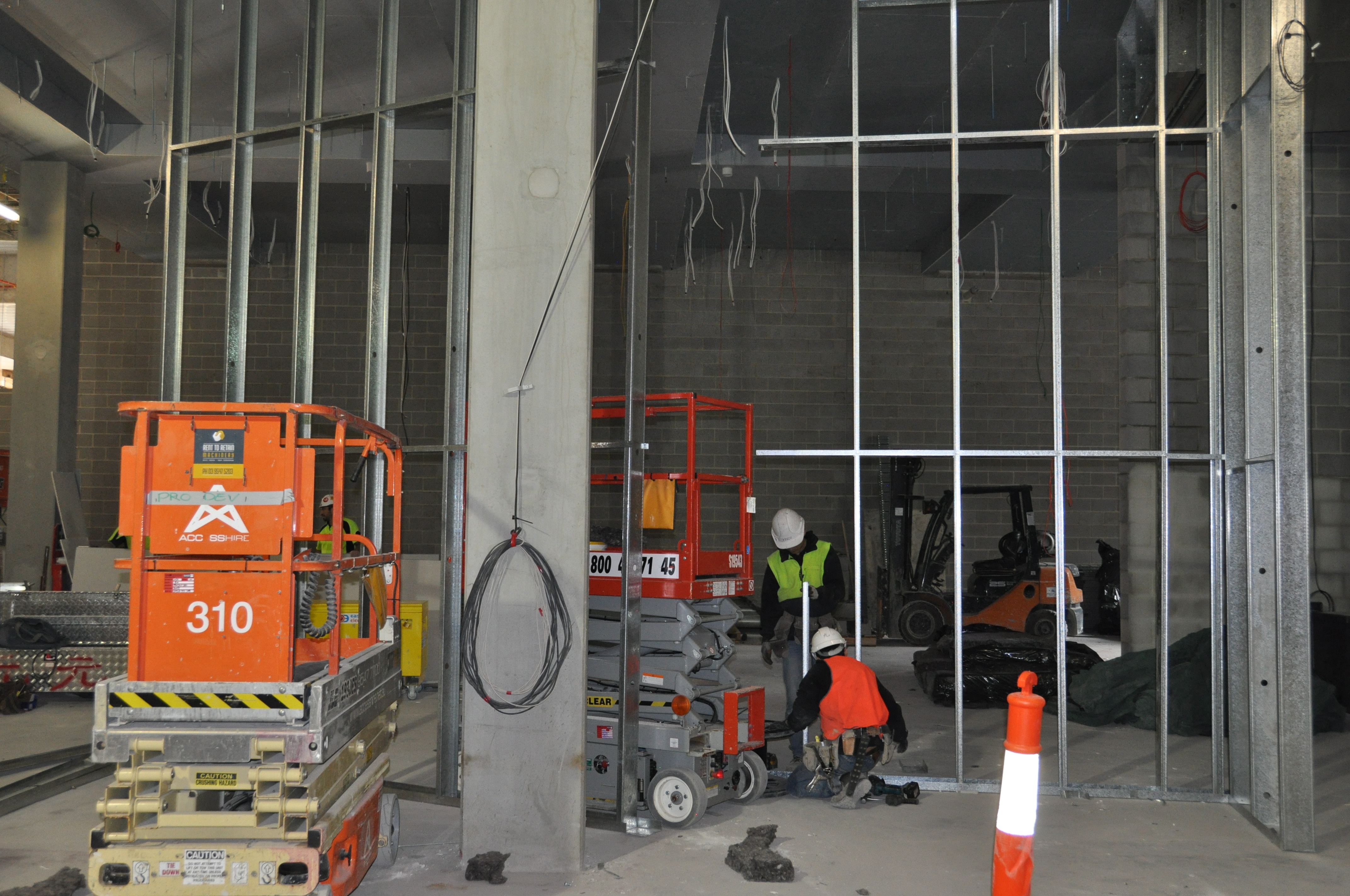 https://archive.abp.unimelb.edu.au/objects/images/Construction/Images/Walls/Metal stud upper floors/DSC_4129.JPG