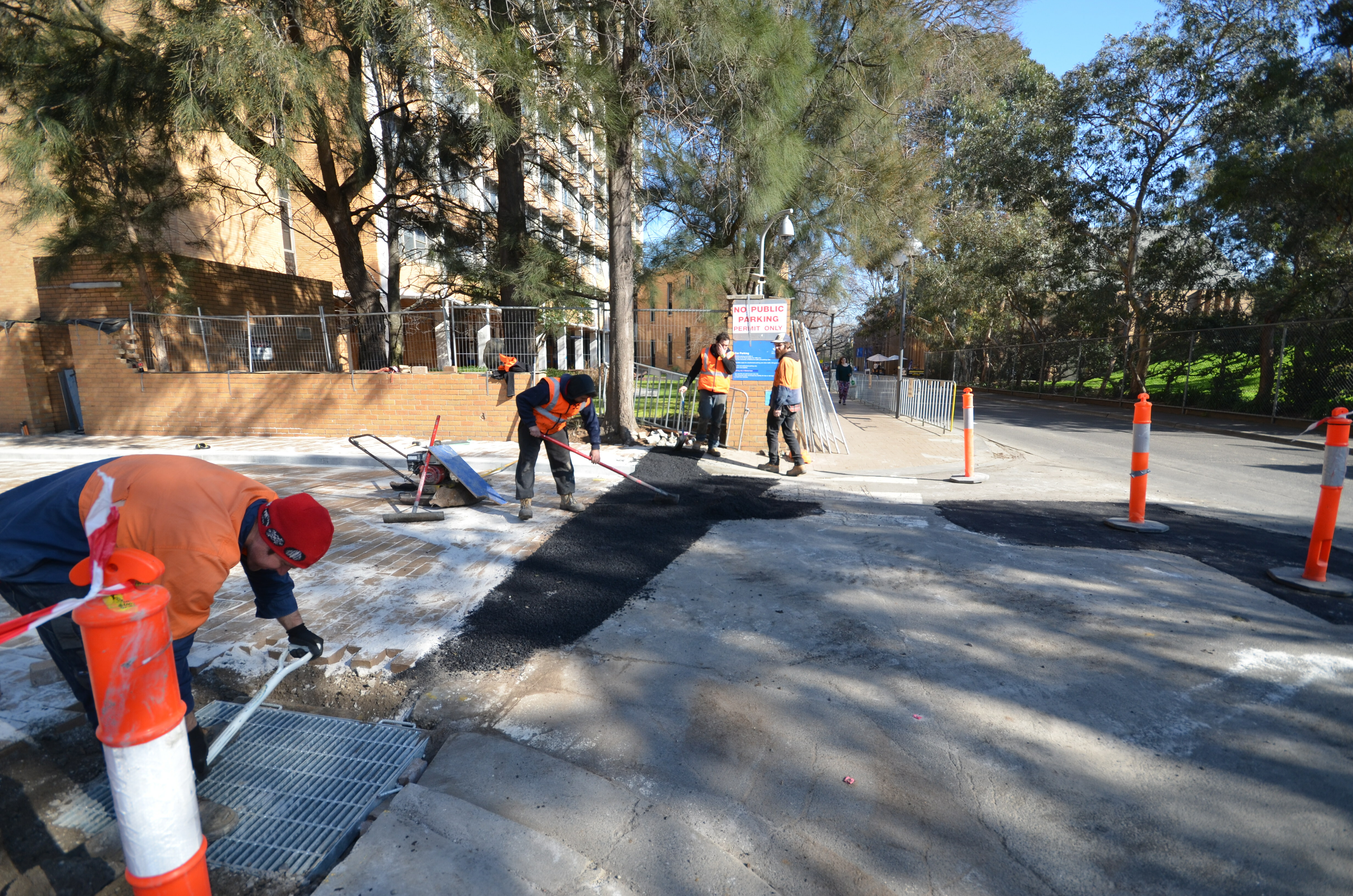 https://archive.abp.unimelb.edu.au/objects/images/Construction/Images/External Works/Temporary bitumen infills/DSD_0057.JPG https://archive.abp.unimelb.edu.au/objects/images/Construction/Images/External Works/Temporary bitumen infills/DSD_0057.JPG