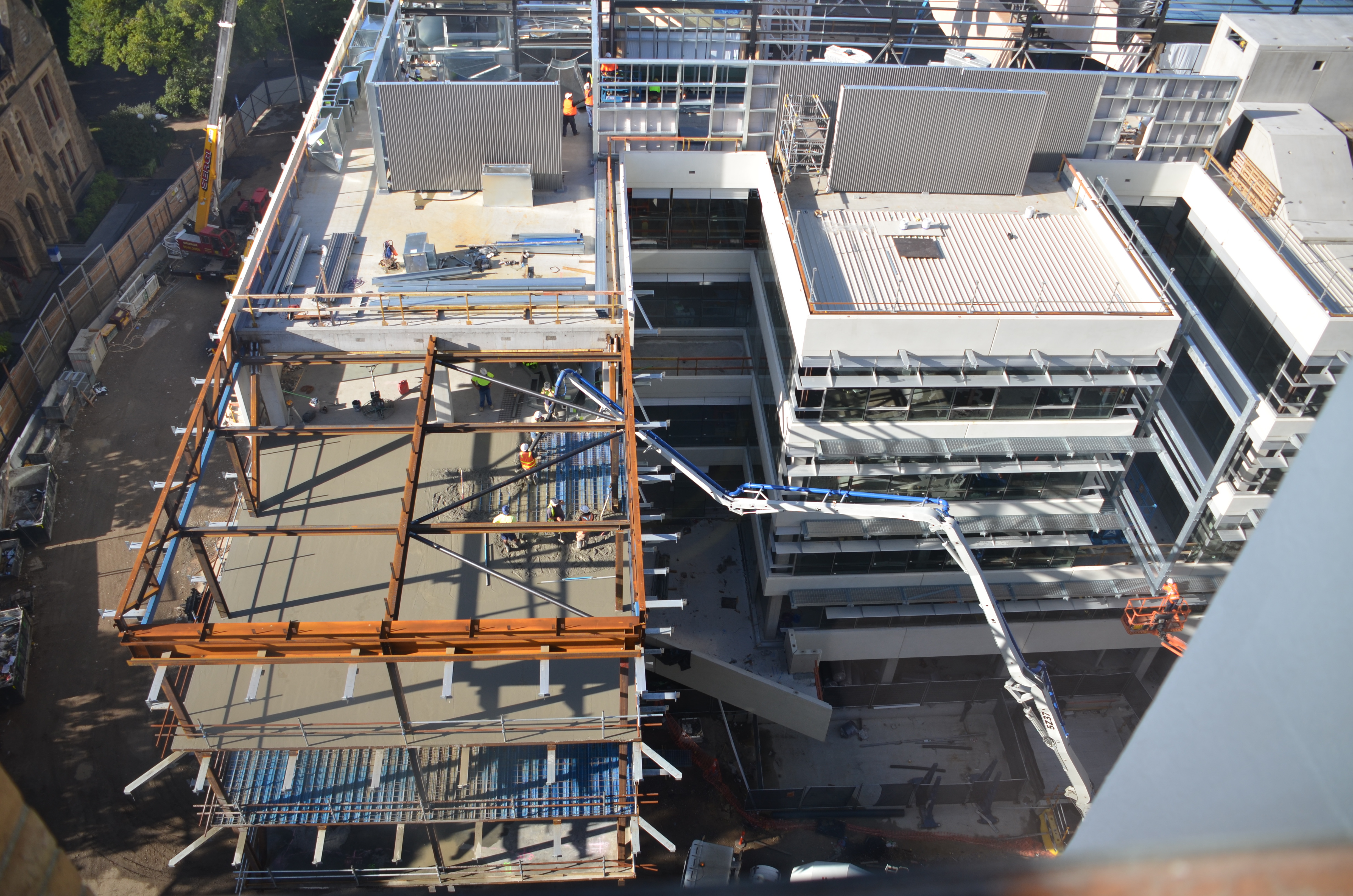 https://archive.abp.unimelb.edu.au/objects/images/Construction/Images/Structural steel/Cantilever/Erection/DSC_5390.JPG https://archive.abp.unimelb.edu.au/objects/images/Construction/Images/Structural steel/Cantilever/Erection/DSC_5390.JPG