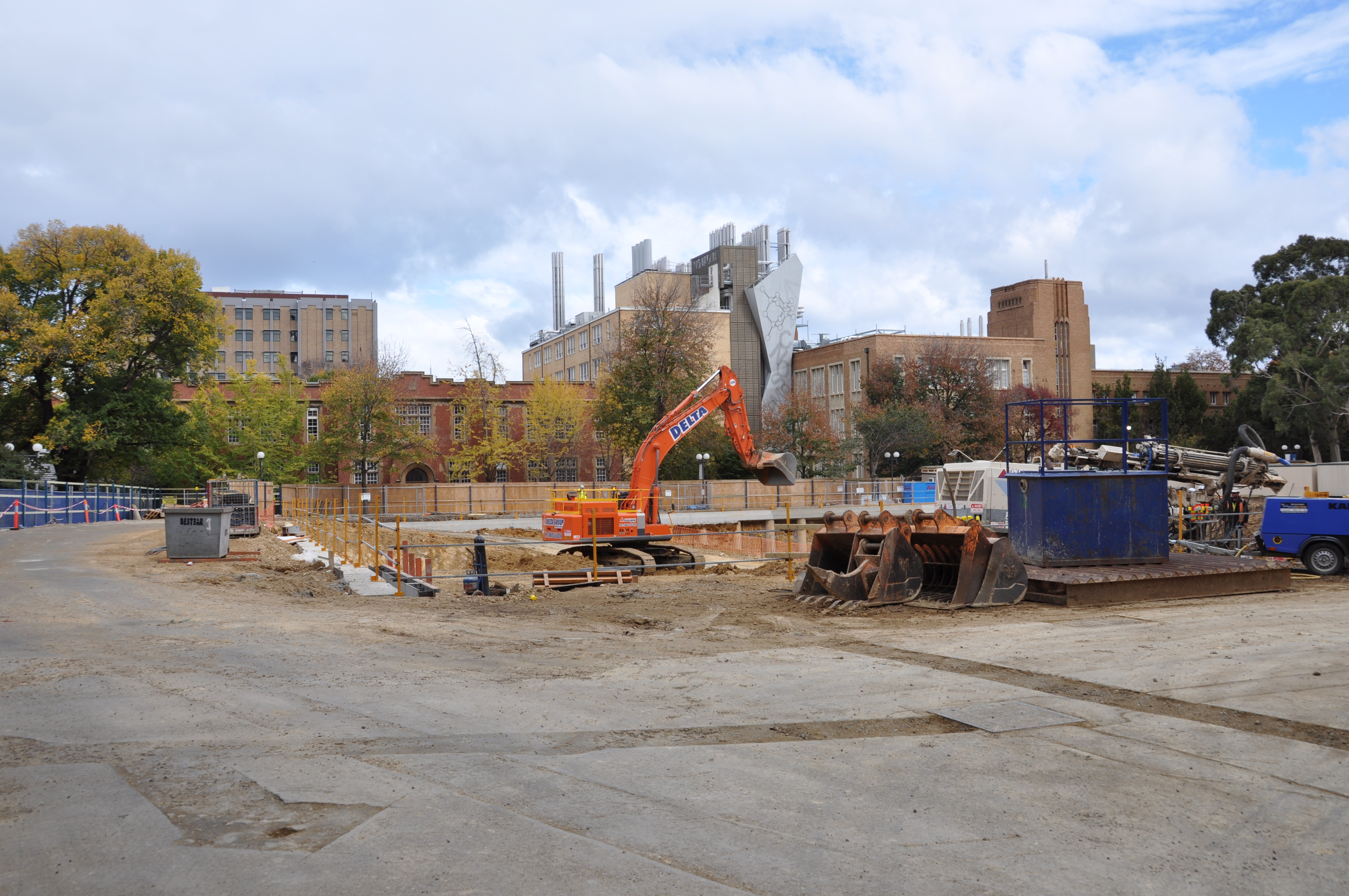 https://archive.abp.unimelb.edu.au/objects/images/Construction/Images/Basement/Bulk excavation/DSC_0129.JPG