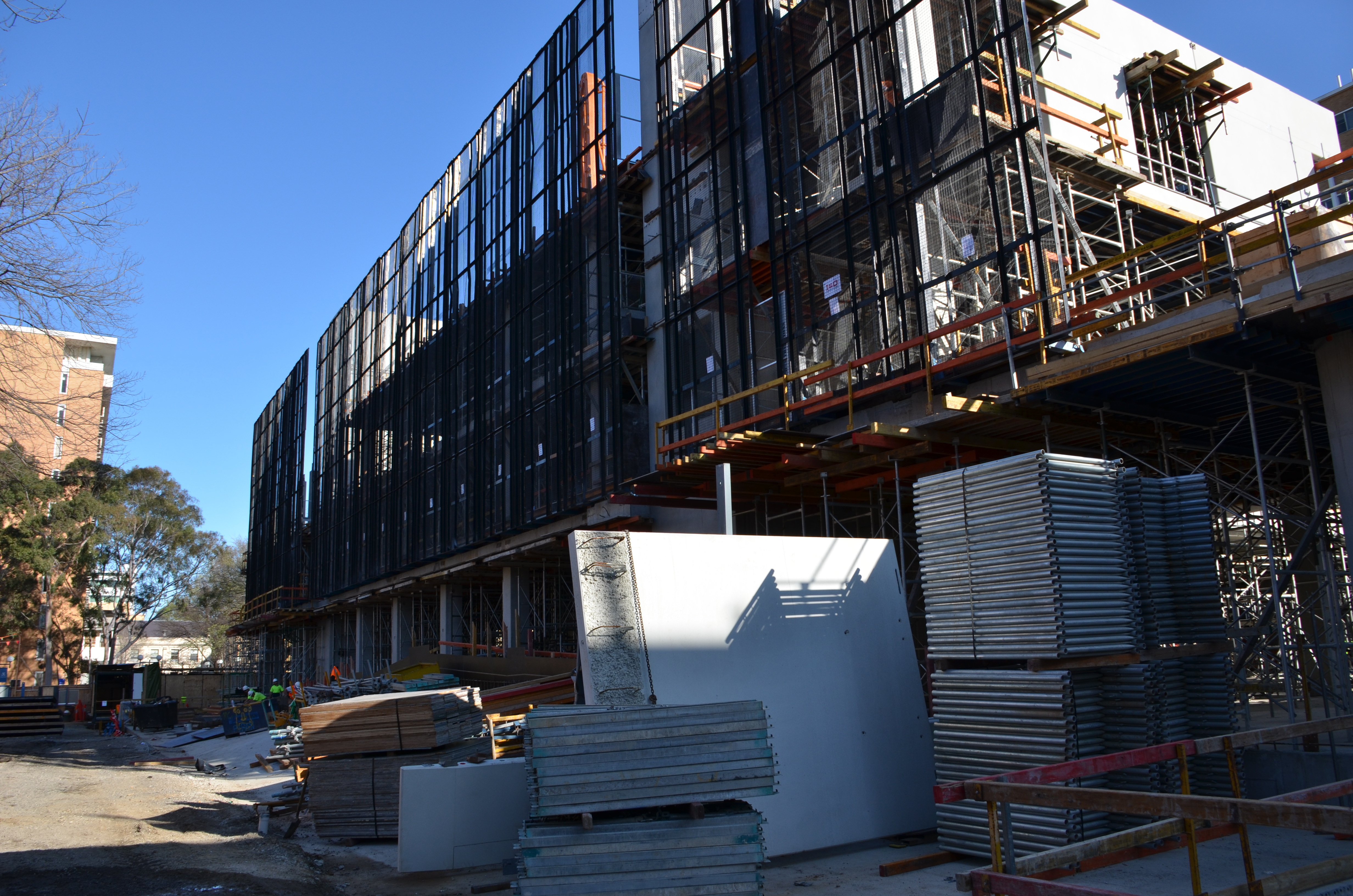 https://archive.abp.unimelb.edu.au/objects/images/Construction/Images/Facades/Precast concrete/Levels 1-5/DSC_2290.JPG https://archive.abp.unimelb.edu.au/objects/images/Construction/Images/Facades/Precast concrete/Levels 1-5/DSC_2290.JPG