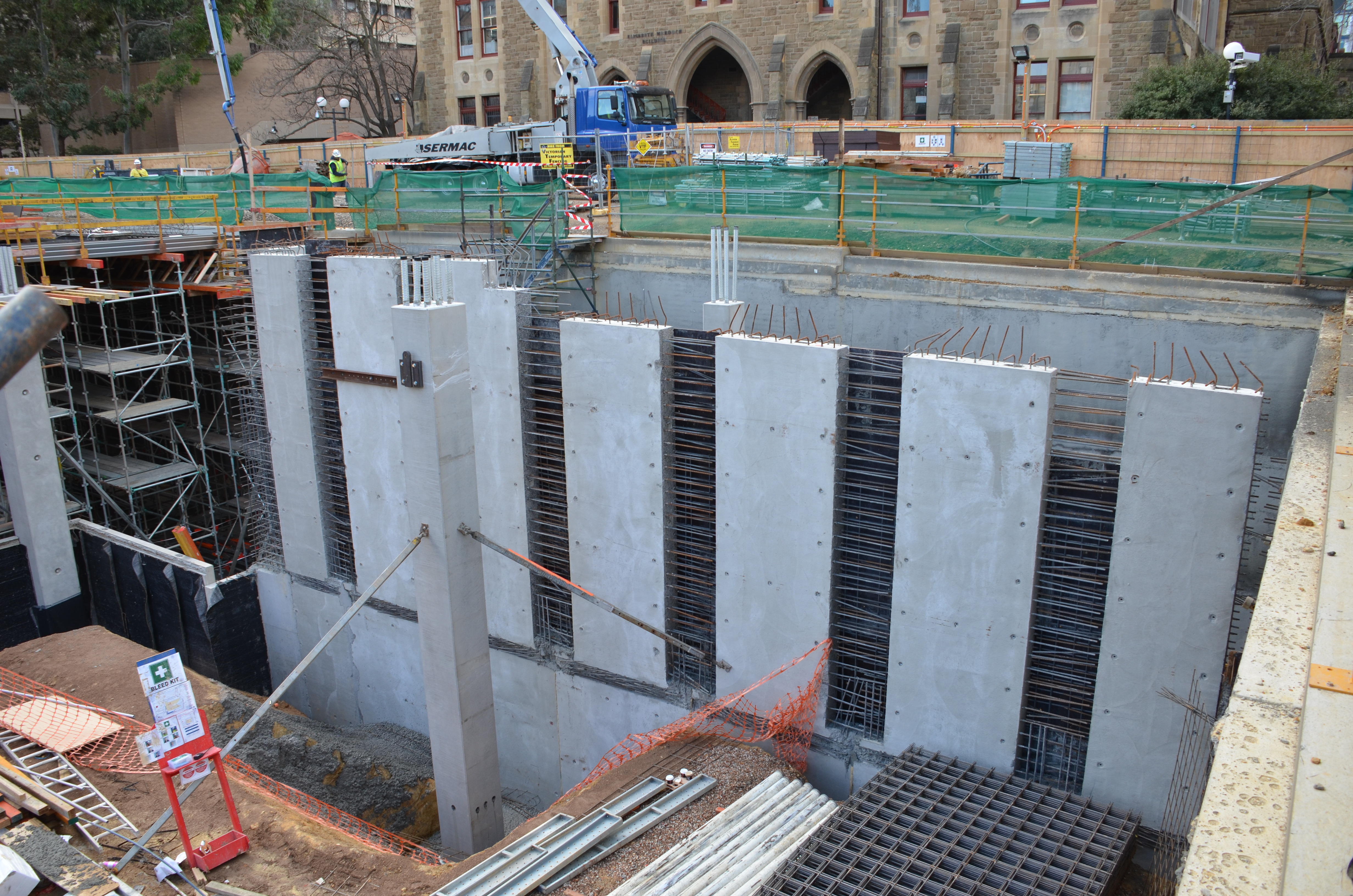 https://archive.abp.unimelb.edu.au/objects/images/Construction/Images/Water storage tank & pump room/DSC_0702.JPG