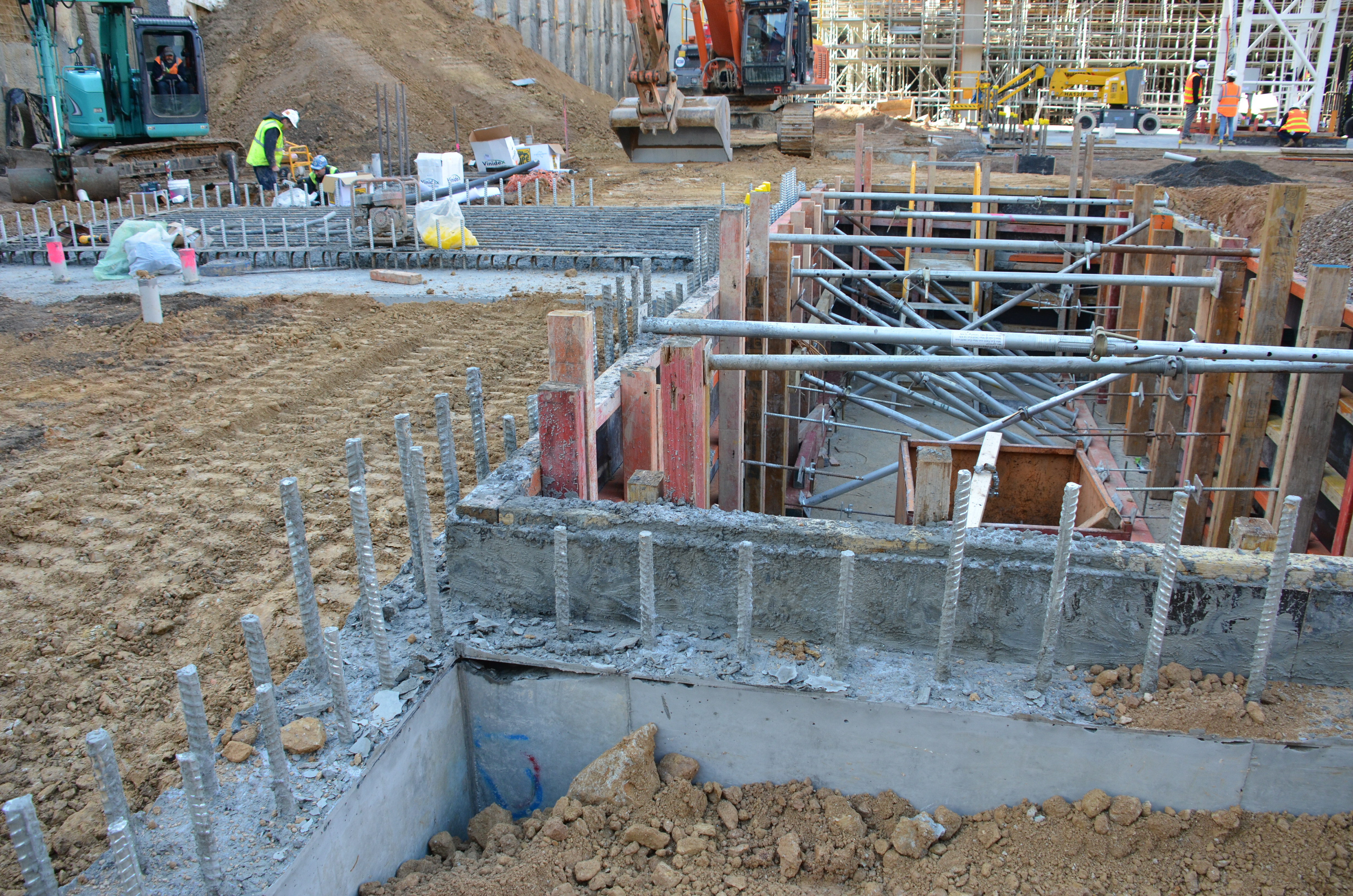 https://archive.abp.unimelb.edu.au/objects/images/Construction/Images/Pad footings & raft footings/DSC_0872.JPG https://archive.abp.unimelb.edu.au/objects/images/Construction/Images/Pad footings & raft footings/DSC_0872.JPG
