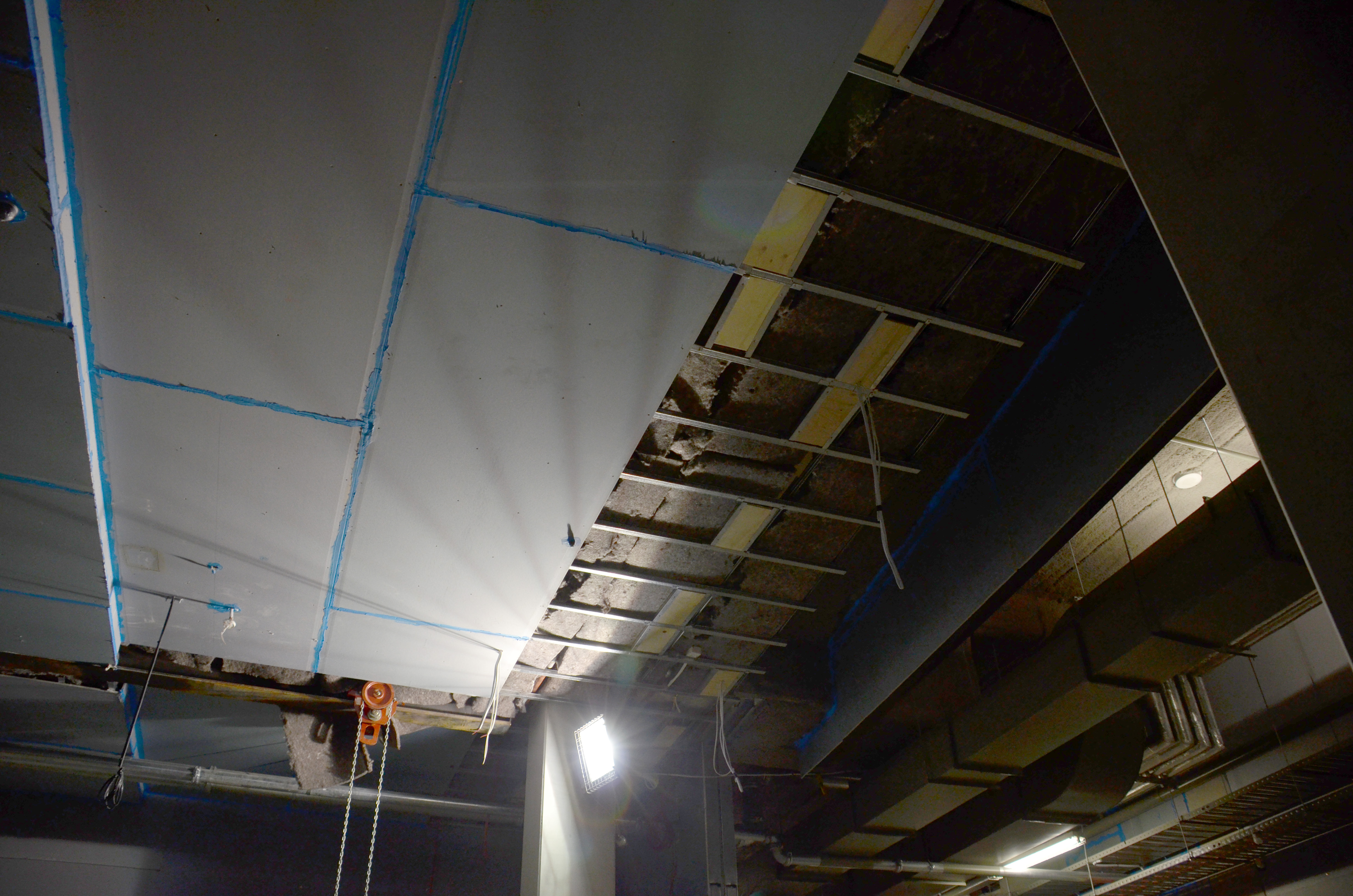 https://archive.abp.unimelb.edu.au/objects/images/Construction/Images/Ceilings/Small lecture theatres/DSC_5625.JPG