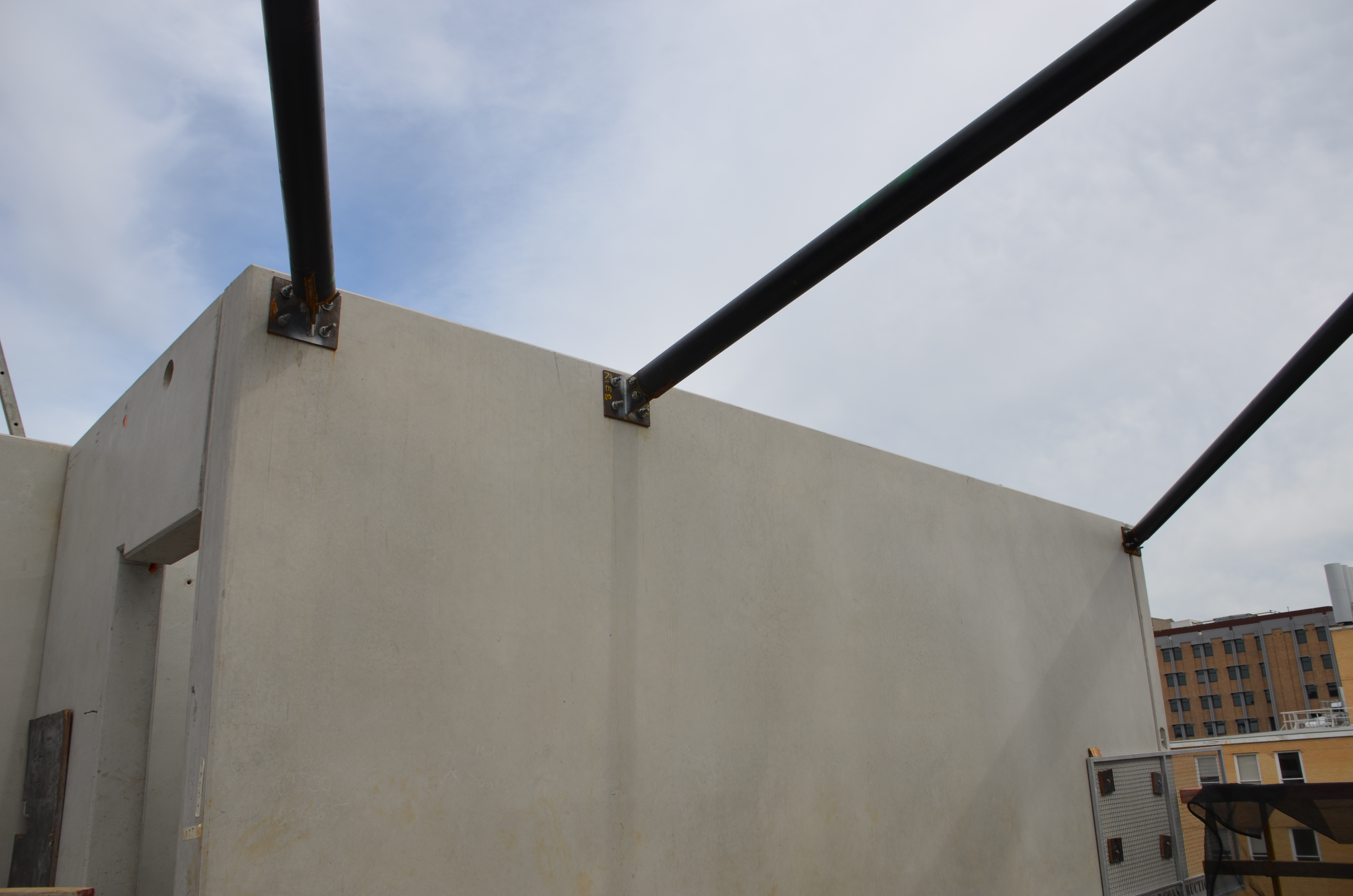 https://archive.abp.unimelb.edu.au/objects/images/Construction/Images/Structural steel/General roof/DSC_3831.JPG