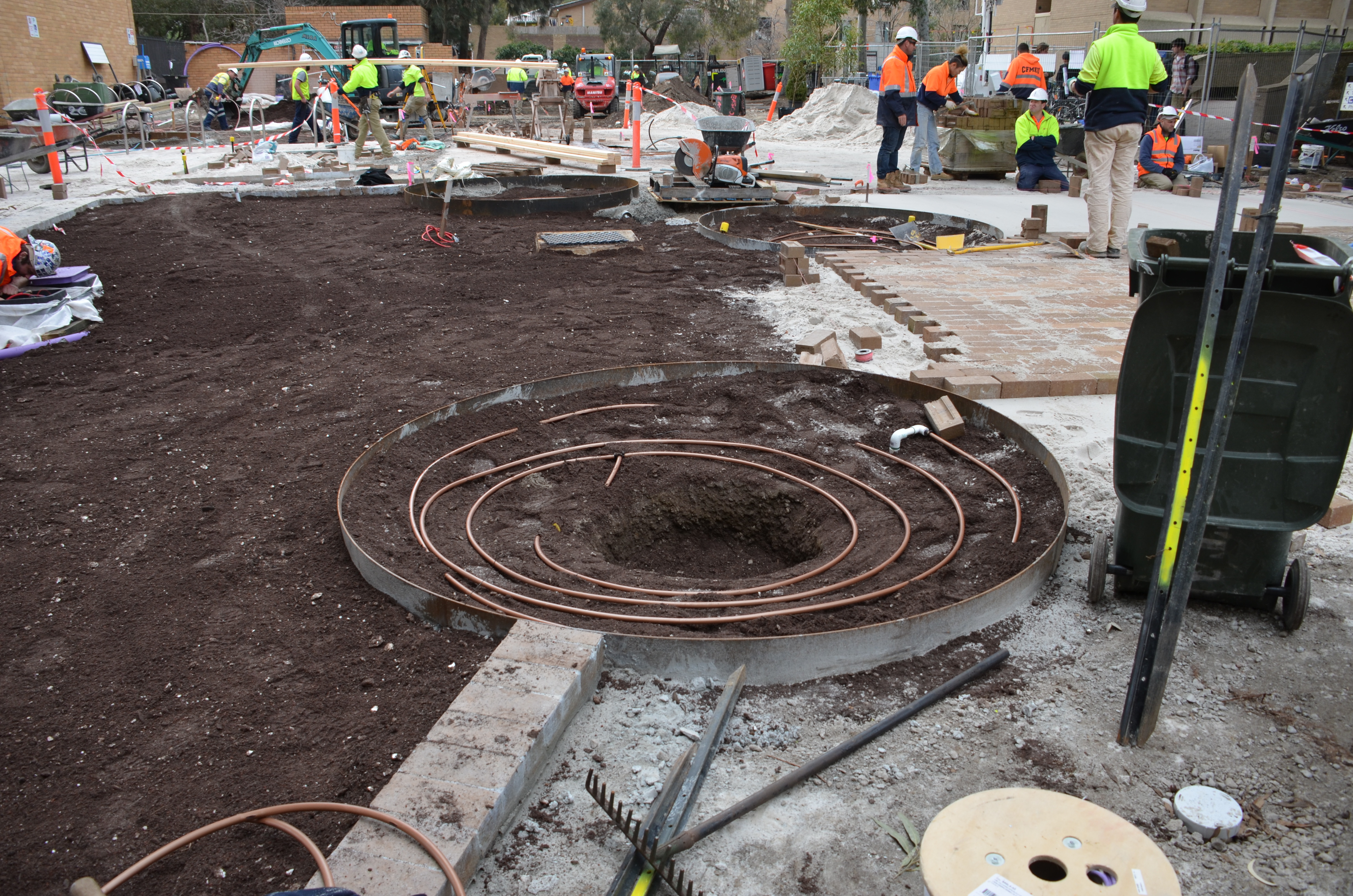 https://archive.abp.unimelb.edu.au/objects/images/Construction/Images/External Works/Planting/DSC_9782.JPG https://archive.abp.unimelb.edu.au/objects/images/Construction/Images/External Works/Planting/DSC_9782.JPG