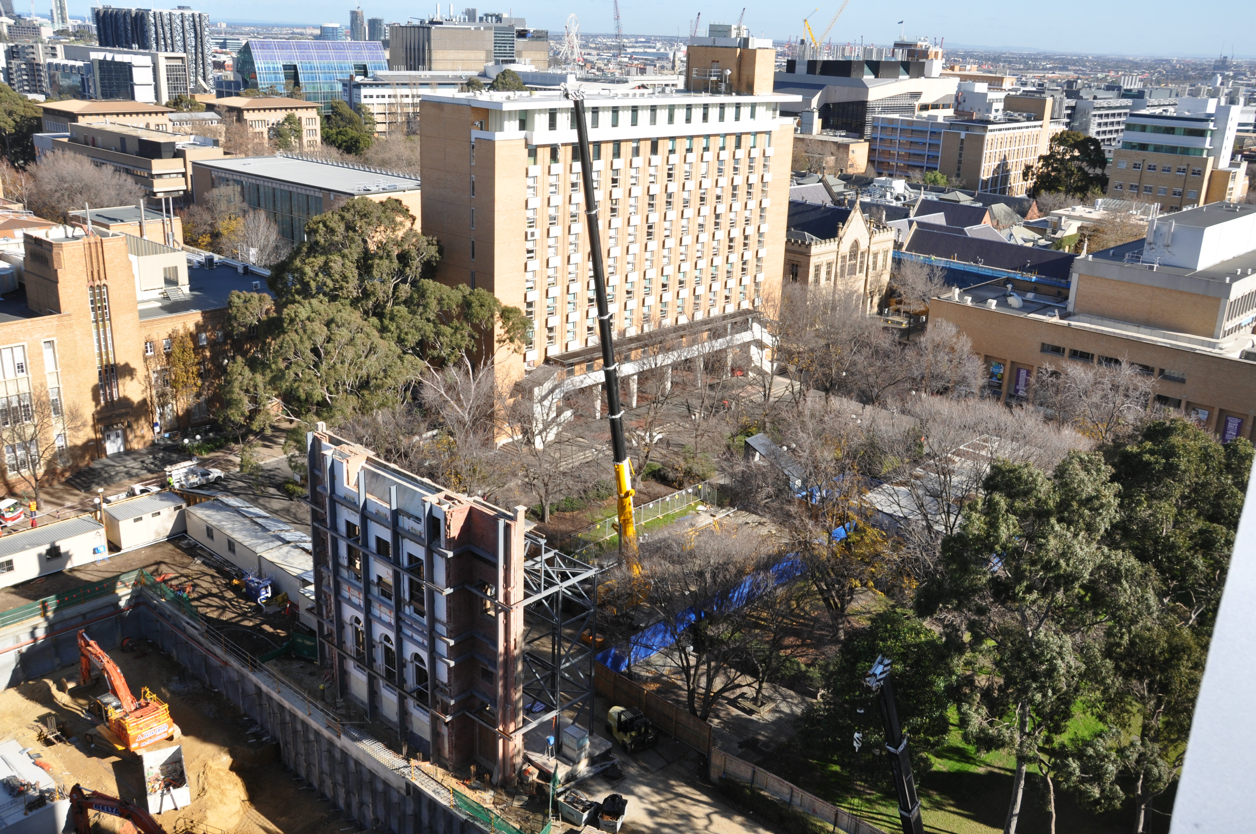 https://archive.abp.unimelb.edu.au/objects/images/Construction/Images/Site facilities/Additional site sheds & fences/DSC_0331.JPG