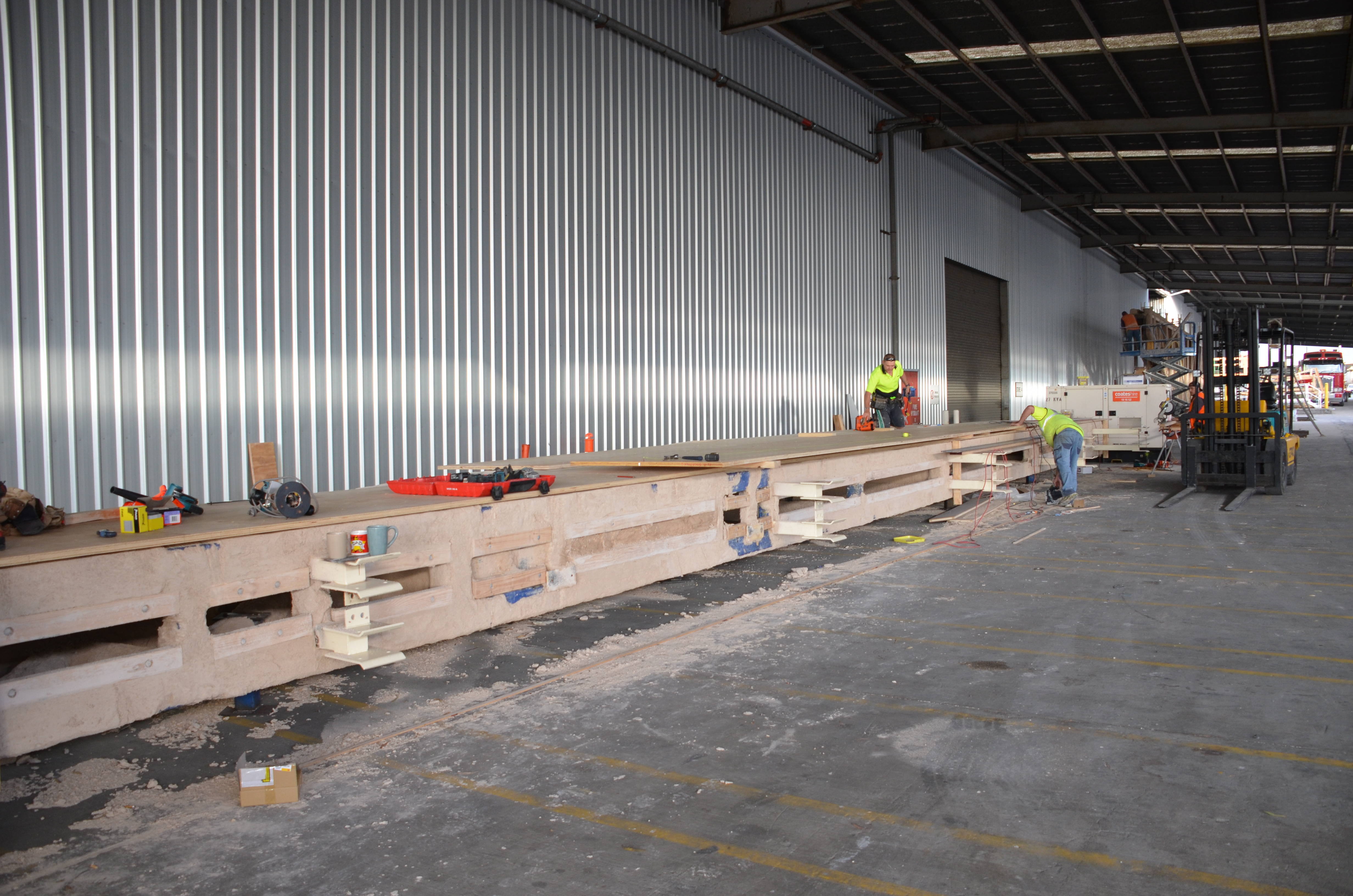 https://archive.abp.unimelb.edu.au/objects/images/Construction/Images/LVL roof beams & coffers/AUS Iron industries/DSC_4658.JPG