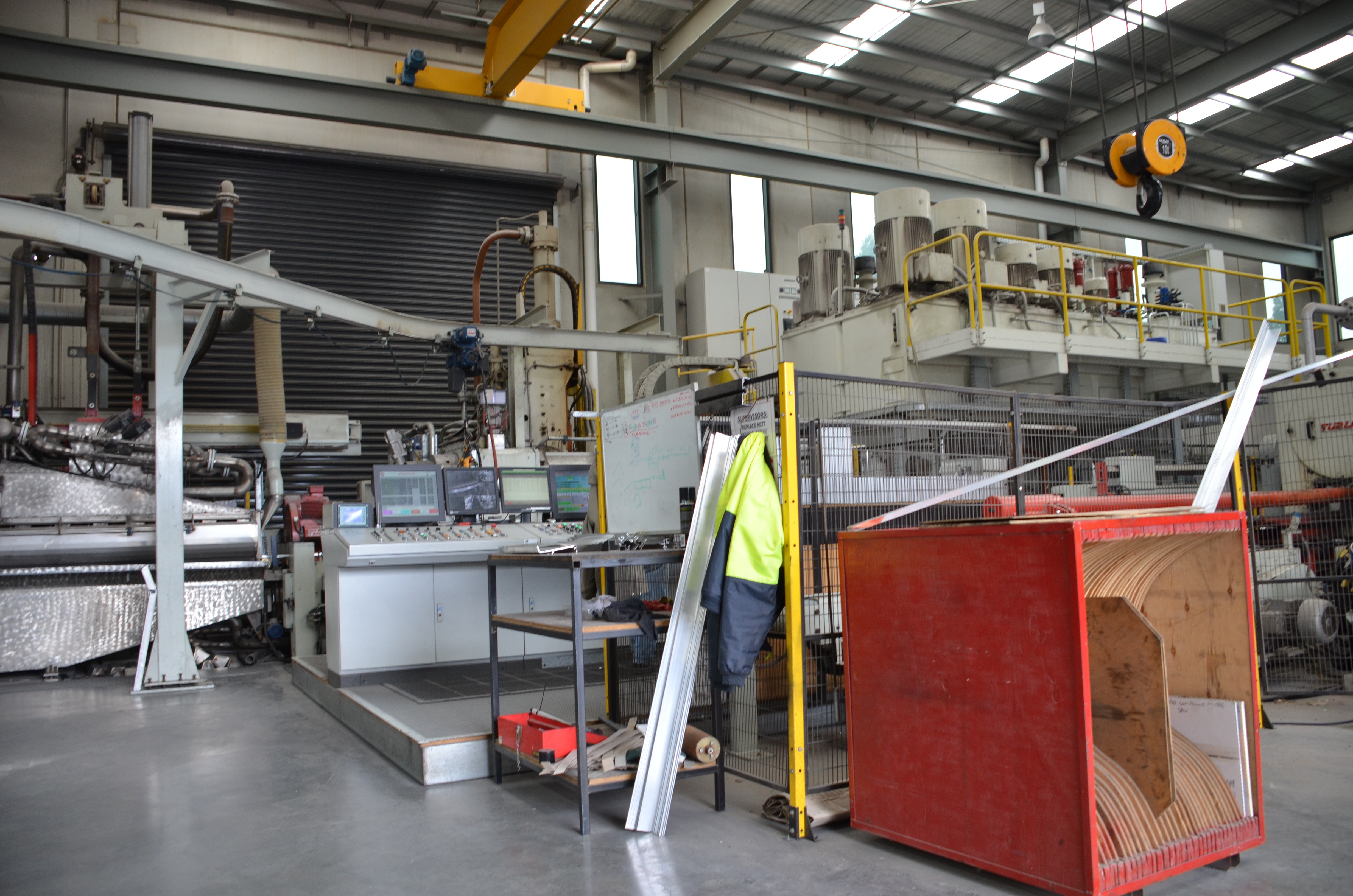 https://archive.abp.unimelb.edu.au/objects/images/Construction/Images/Windows and internal glazing/Aluminium Industries extrusion factory/DSC_2856.JPG