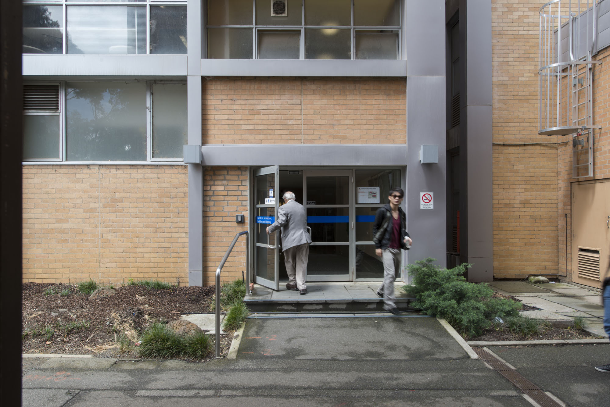 https://archive.abp.unimelb.edu.au/objects/images/Old ABP building and pre-existing conditions/ABP & Old Commerce/External-ALipsysPhotog/20121109-_AVL7519.jpg https://archive.abp.unimelb.edu.au/objects/images/Old ABP building and pre-existing conditions/ABP & Old Commerce/External-ALipsysPhotog/20121109-_AVL7519.jpg