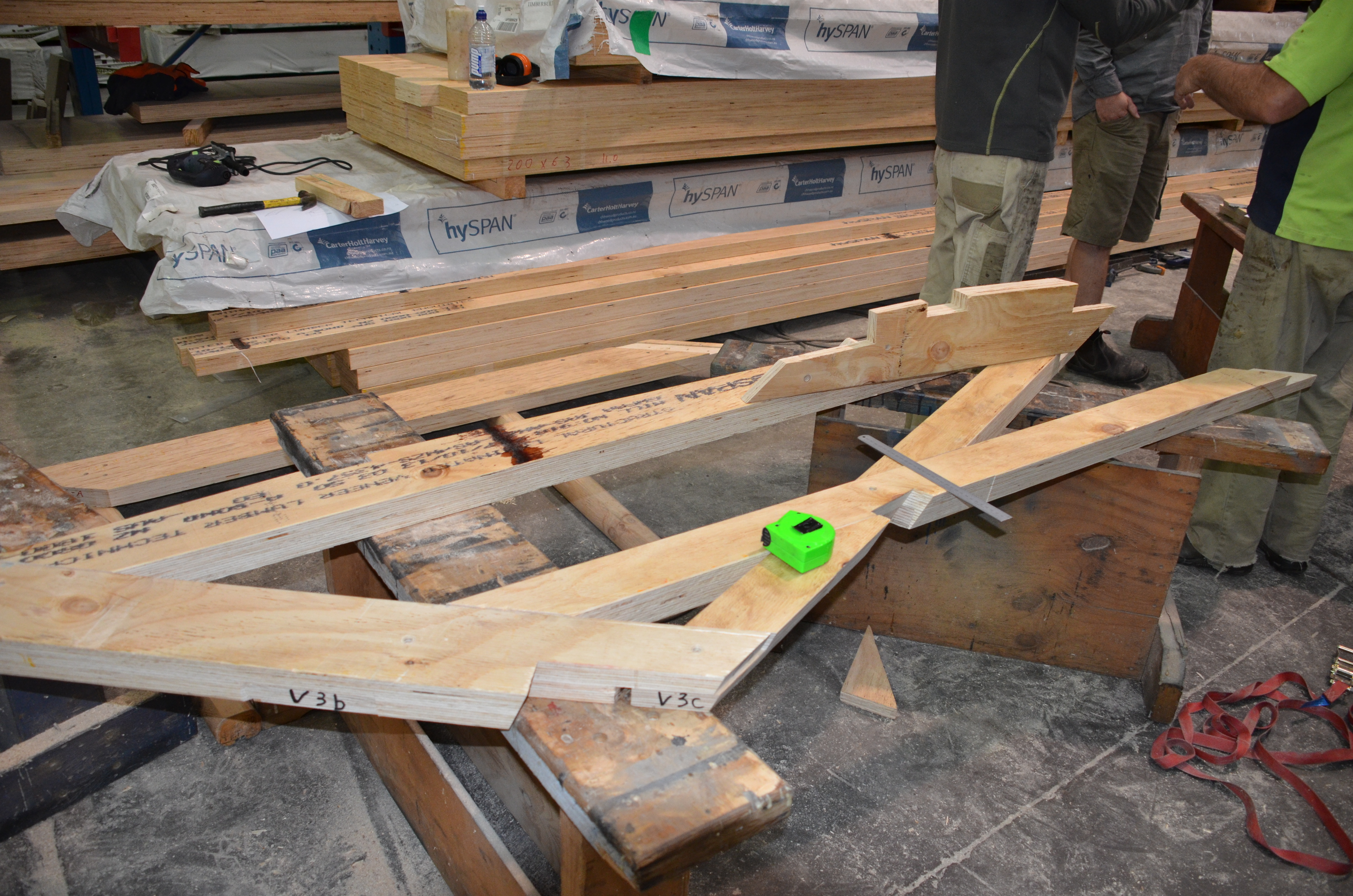 https://archive.abp.unimelb.edu.au/objects/images/Construction/Images/LVL roof beams & coffers/Manufacture by Timberbuilt/DSC_4224.JPG https://archive.abp.unimelb.edu.au/objects/images/Construction/Images/LVL roof beams & coffers/Manufacture by Timberbuilt/DSC_4224.JPG
