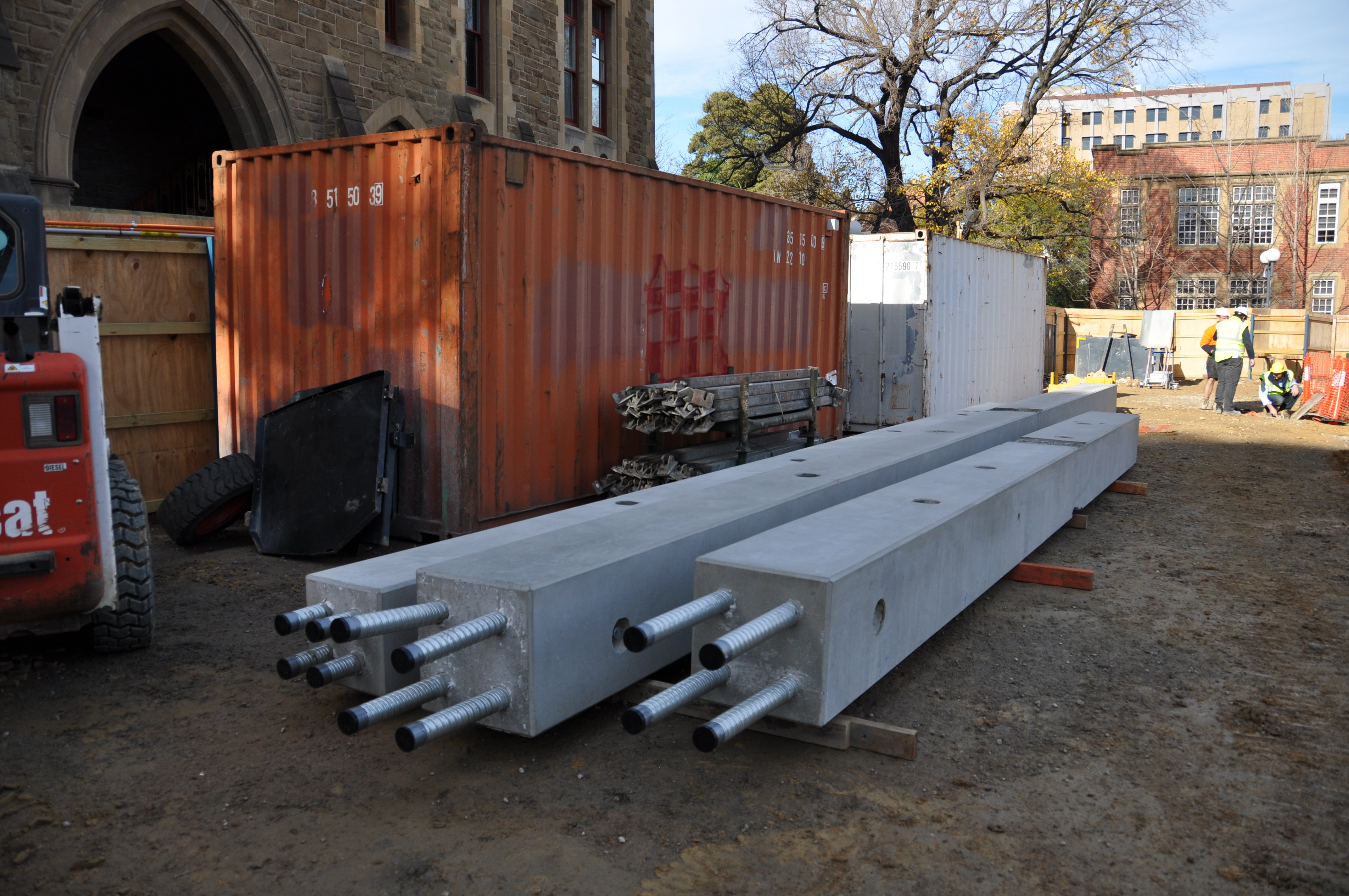 https://archive.abp.unimelb.edu.au/objects/images/Construction/Images/Precast structural concrete walls and columns/Basement/DSC_0299.JPG https://archive.abp.unimelb.edu.au/objects/images/Construction/Images/Precast structural concrete walls and columns/Basement/DSC_0299.JPG