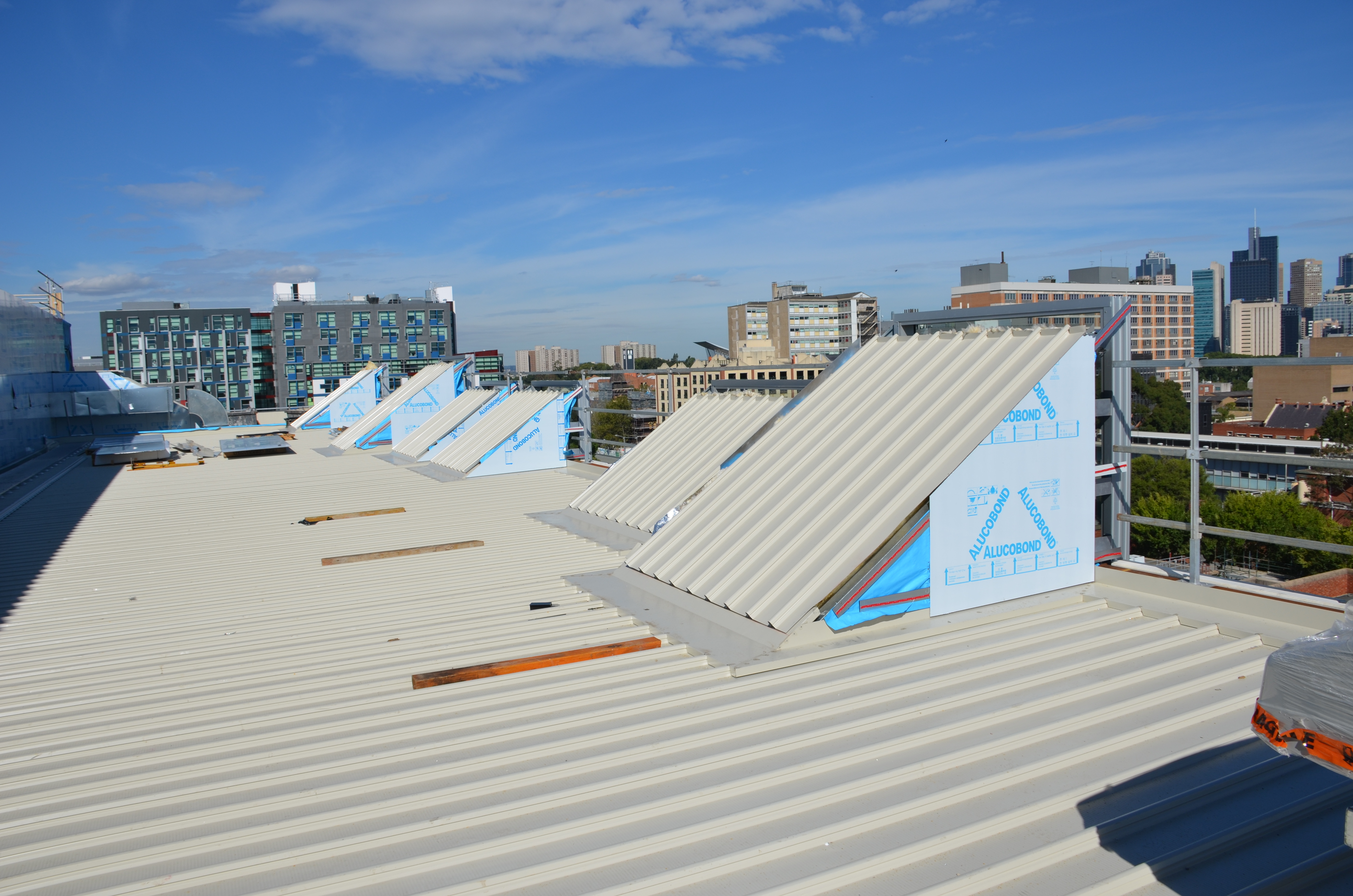 https://archive.abp.unimelb.edu.au/objects/images/Construction/Images/Roof/Sheet wall claddings/Composite sheet/DSC_6591.JPG https://archive.abp.unimelb.edu.au/objects/images/Construction/Images/Roof/Sheet wall claddings/Composite sheet/DSC_6591.JPG