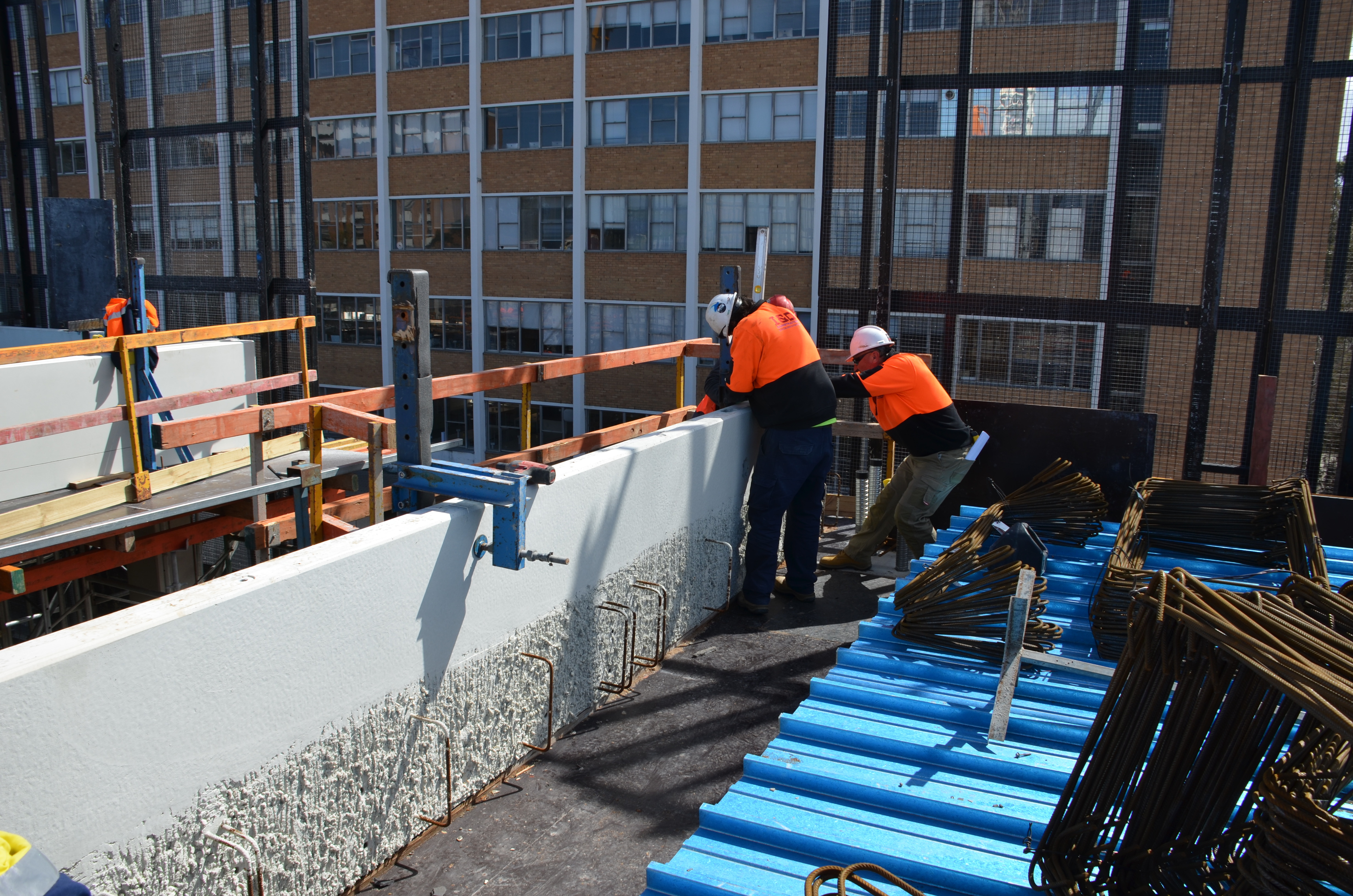 https://archive.abp.unimelb.edu.au/objects/images/Construction/Images/Facades/Precast concrete/Levels 1-5/DSC_2468.JPG https://archive.abp.unimelb.edu.au/objects/images/Construction/Images/Facades/Precast concrete/Levels 1-5/DSC_2468.JPG