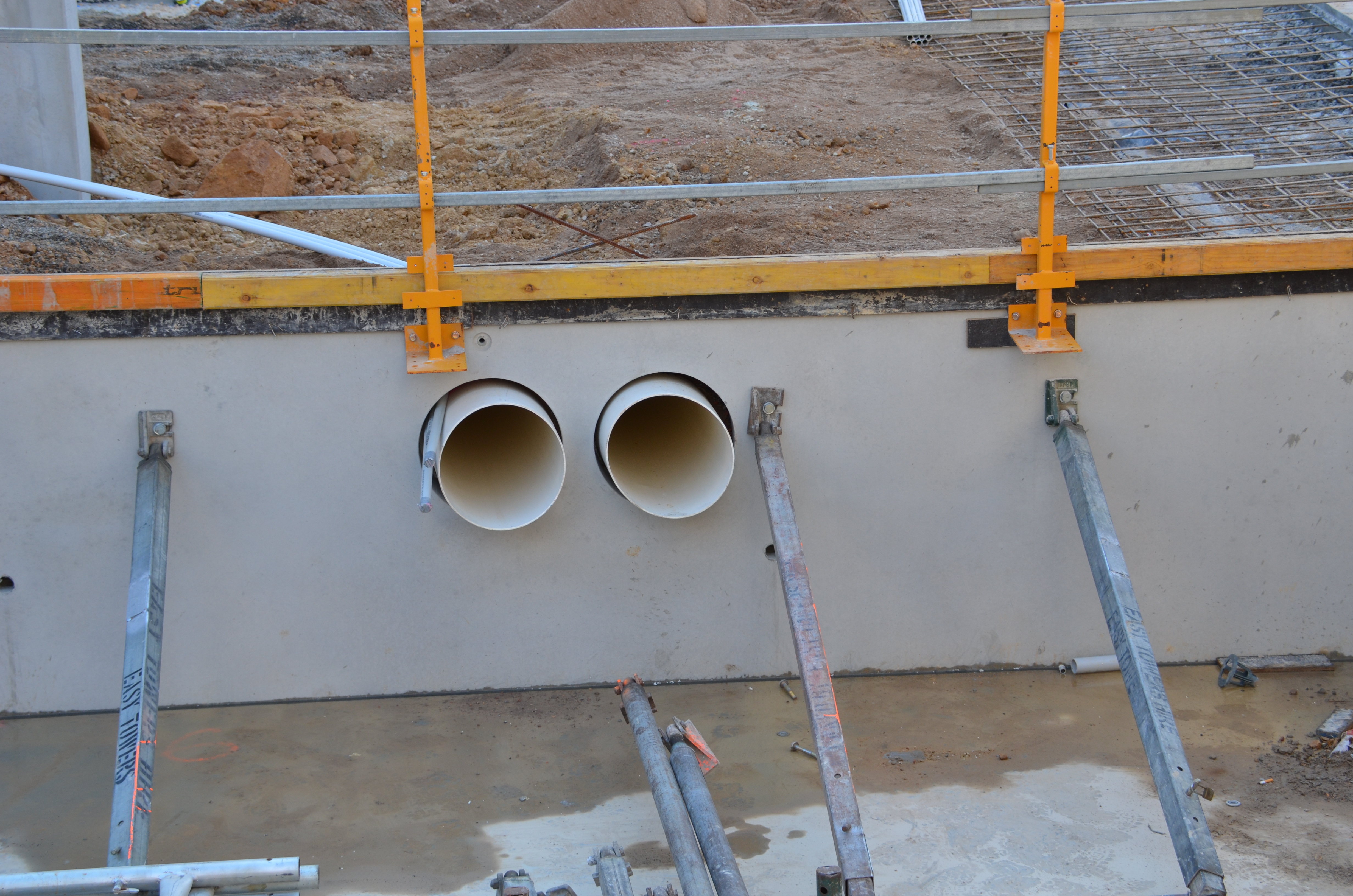 https://archive.abp.unimelb.edu.au/objects/images/Construction/Images/Basement/Underground ductwork/DSC_0919.JPG