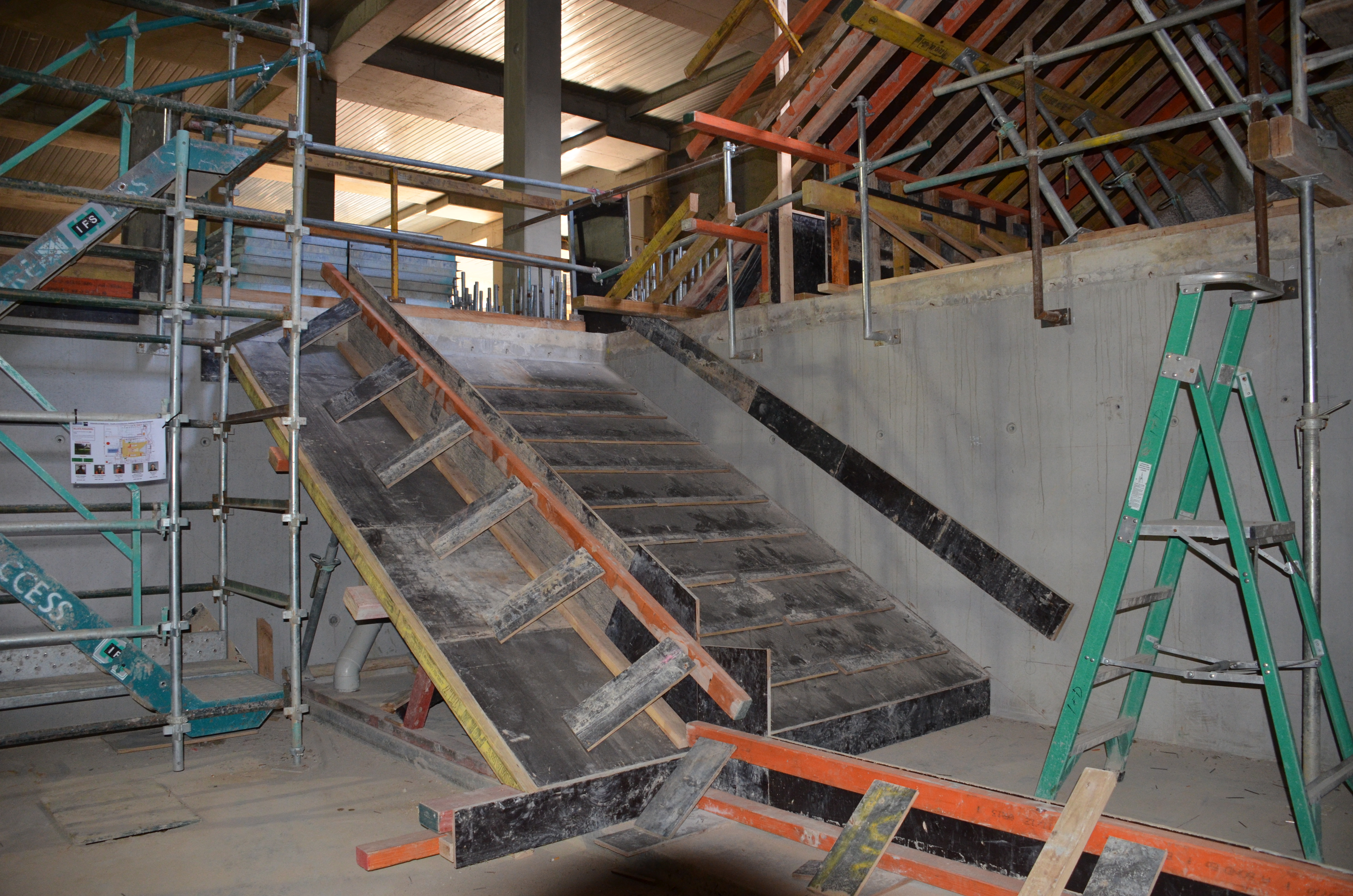 https://archive.abp.unimelb.edu.au/objects/images/Construction/Images/Stairs, walkways and balustrades/Concrete/To main lecture theatre/DSC_2760.JPG https://archive.abp.unimelb.edu.au/objects/images/Construction/Images/Stairs, walkways and balustrades/Concrete/To main lecture theatre/DSC_2760.JPG