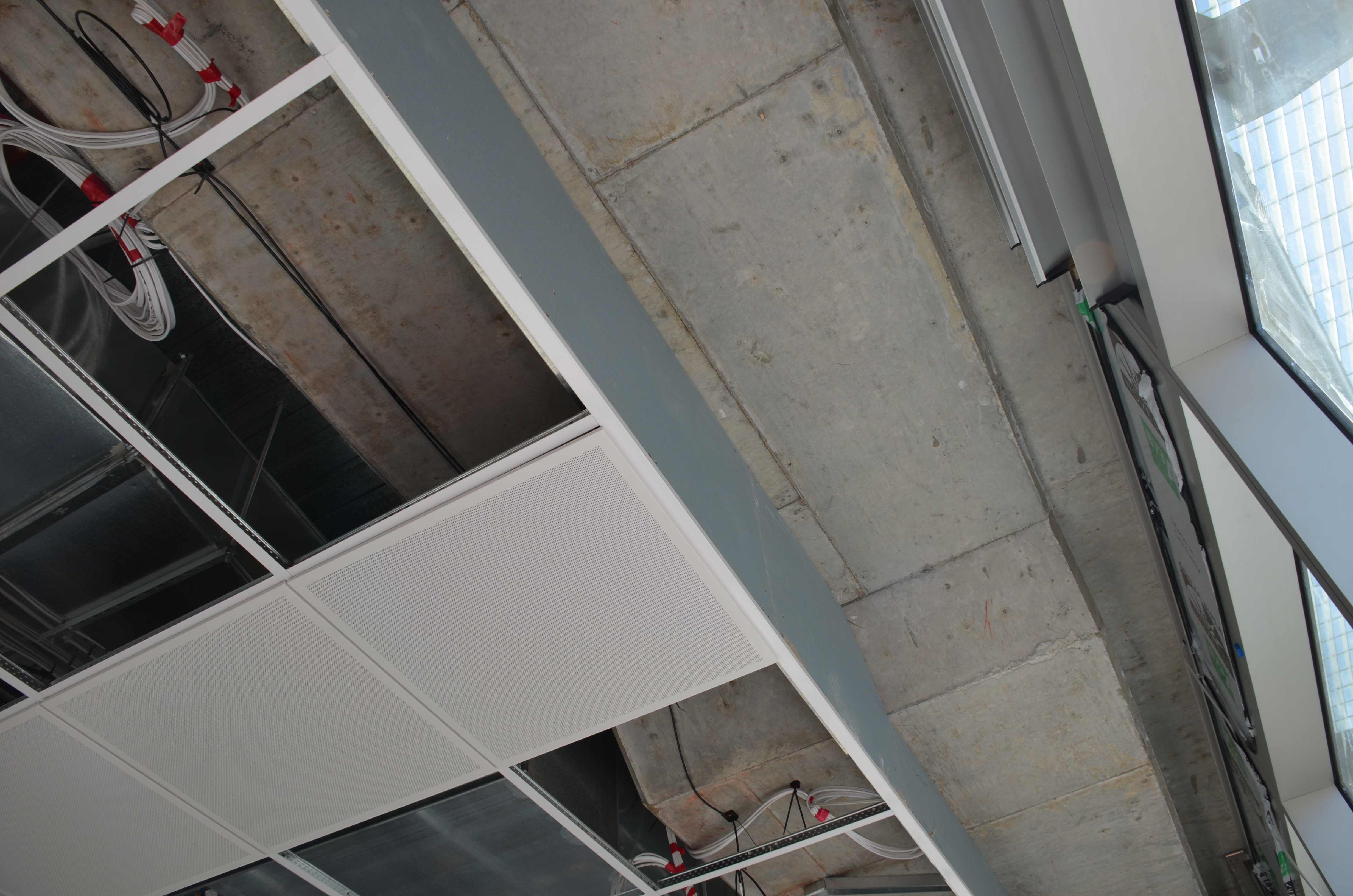 https://archive.abp.unimelb.edu.au/objects/images/Construction/Images/Ceilings/Suspended metal/DSC_6067.JPG https://archive.abp.unimelb.edu.au/objects/images/Construction/Images/Ceilings/Suspended metal/DSC_6067.JPG