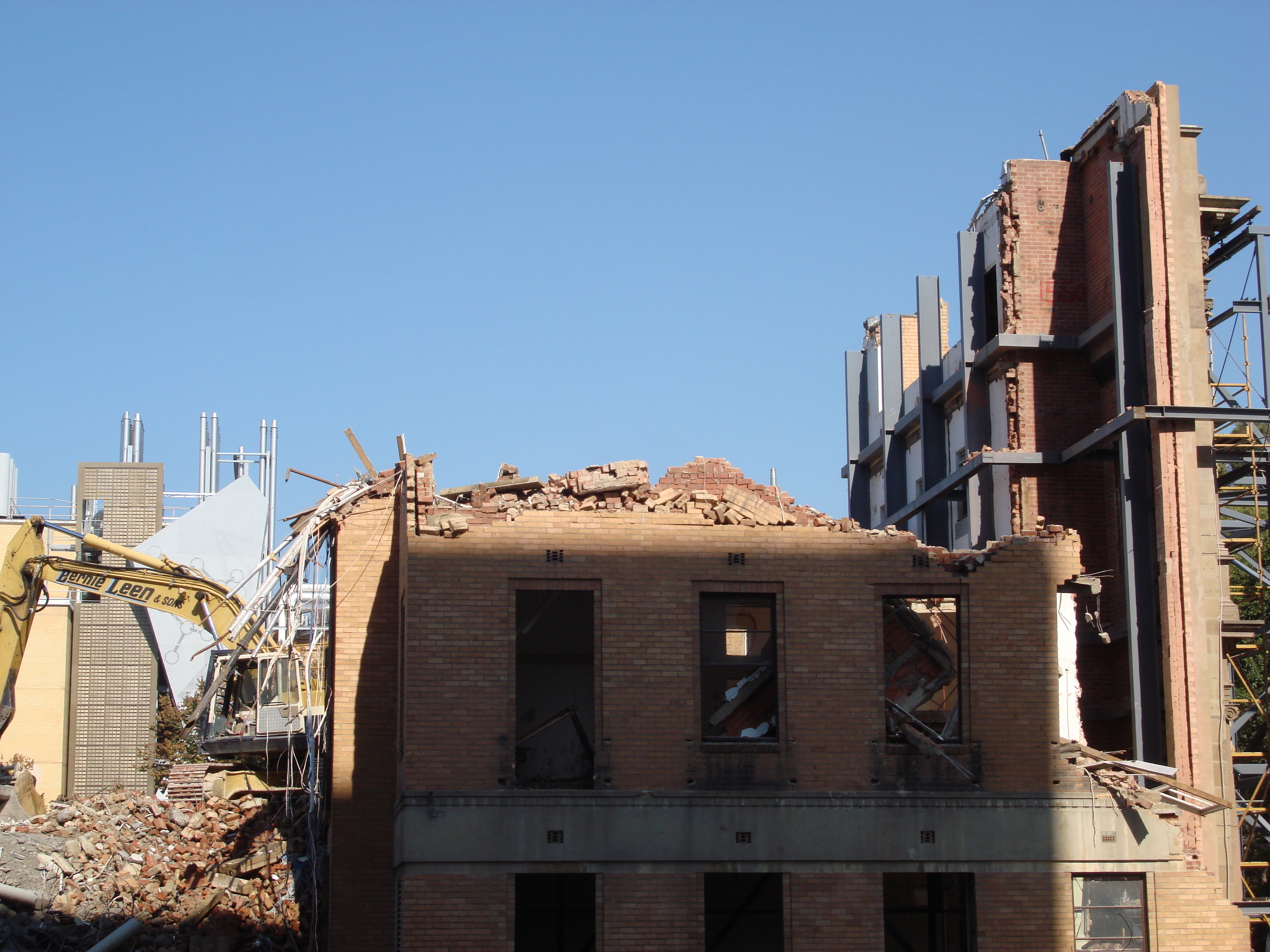 https://archive.abp.unimelb.edu.au/objects/images/Pre-construction/Demolition/OC/DSC08390.JPG https://archive.abp.unimelb.edu.au/objects/images/Pre-construction/Demolition/OC/DSC08390.JPG