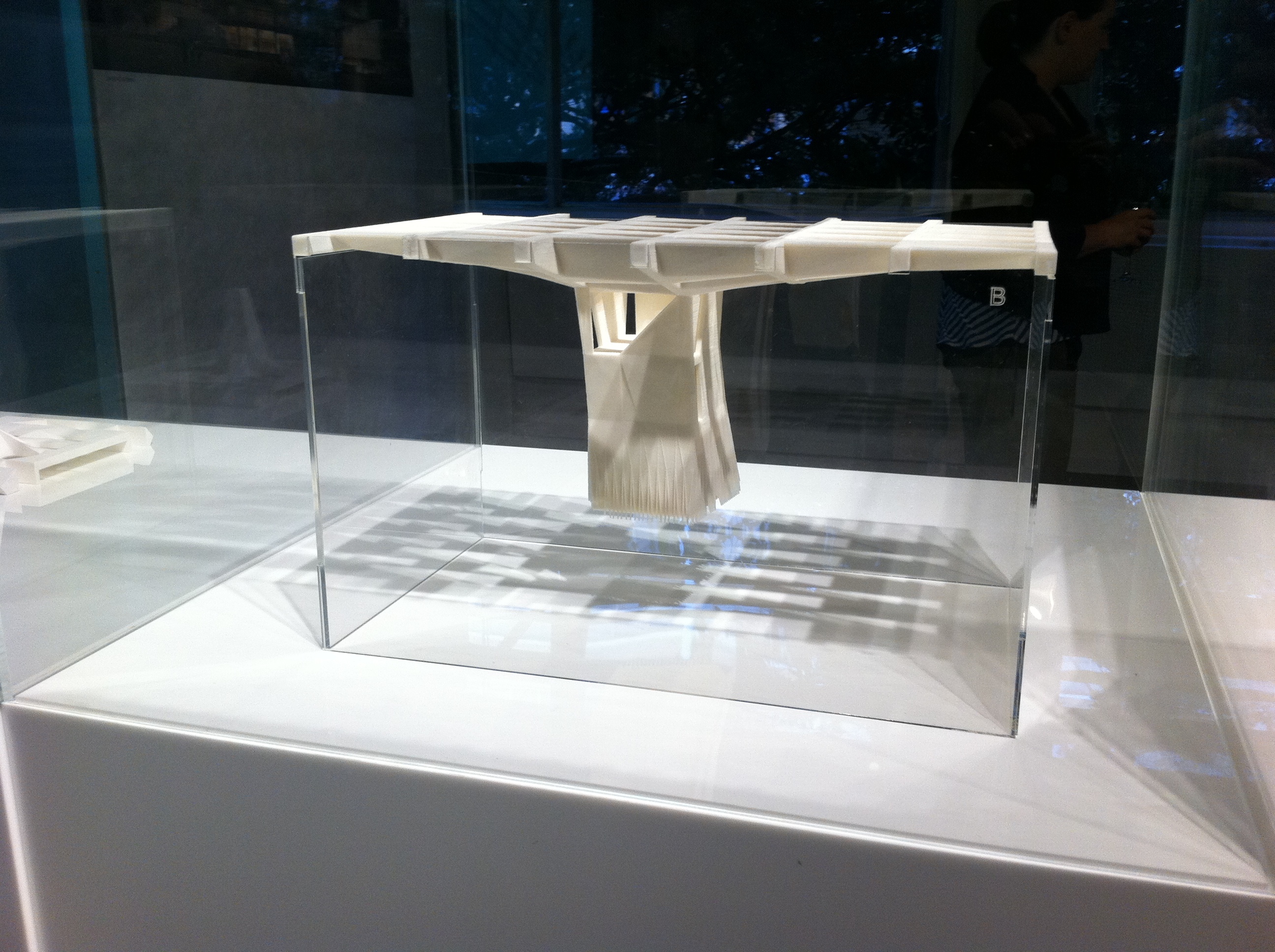 https://archive.abp.unimelb.edu.au/objects/images/Design/Construction documentation/Card models/120307_Updated model installation/photo 03.JPG
