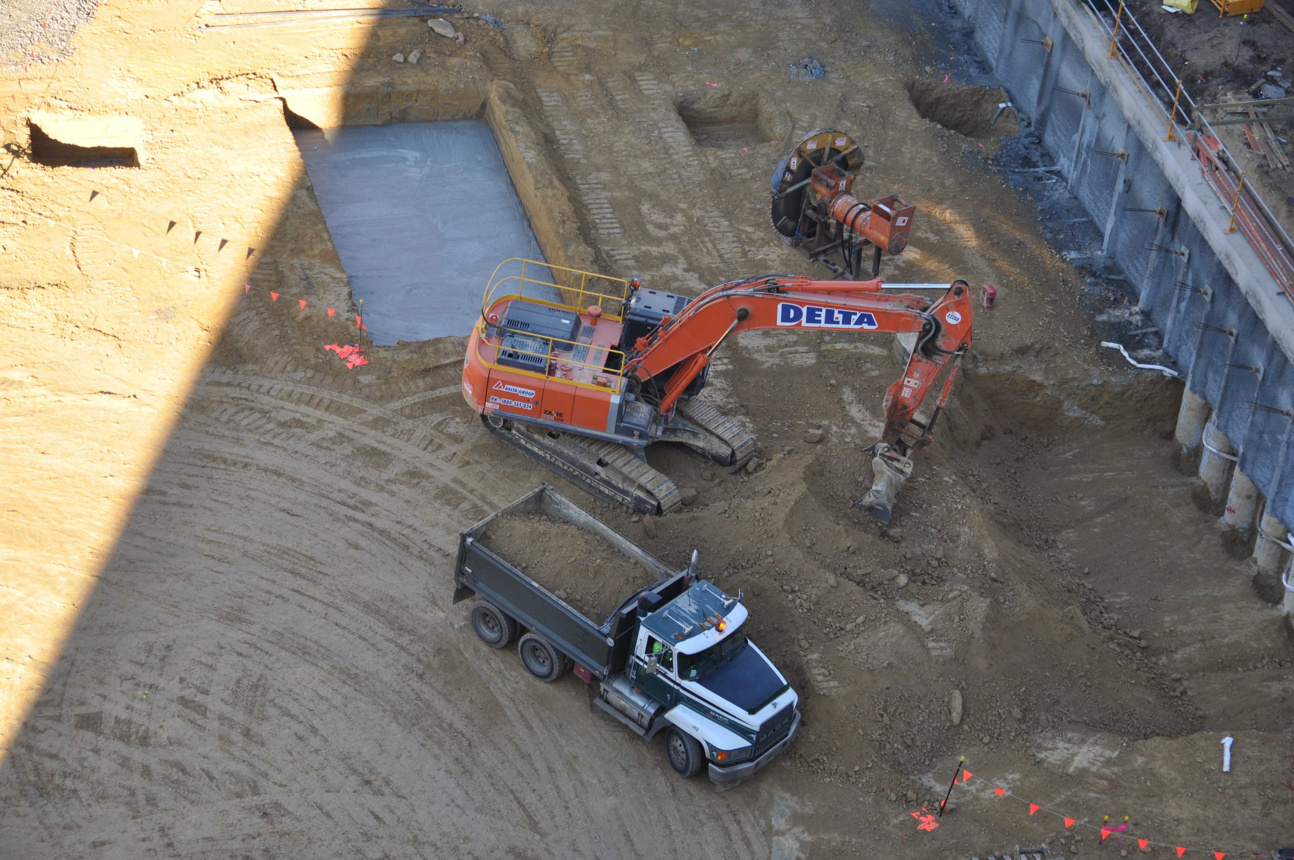 https://archive.abp.unimelb.edu.au/objects/images/Construction/Images/Basement/Bulk excavation/DSC_0253.JPG