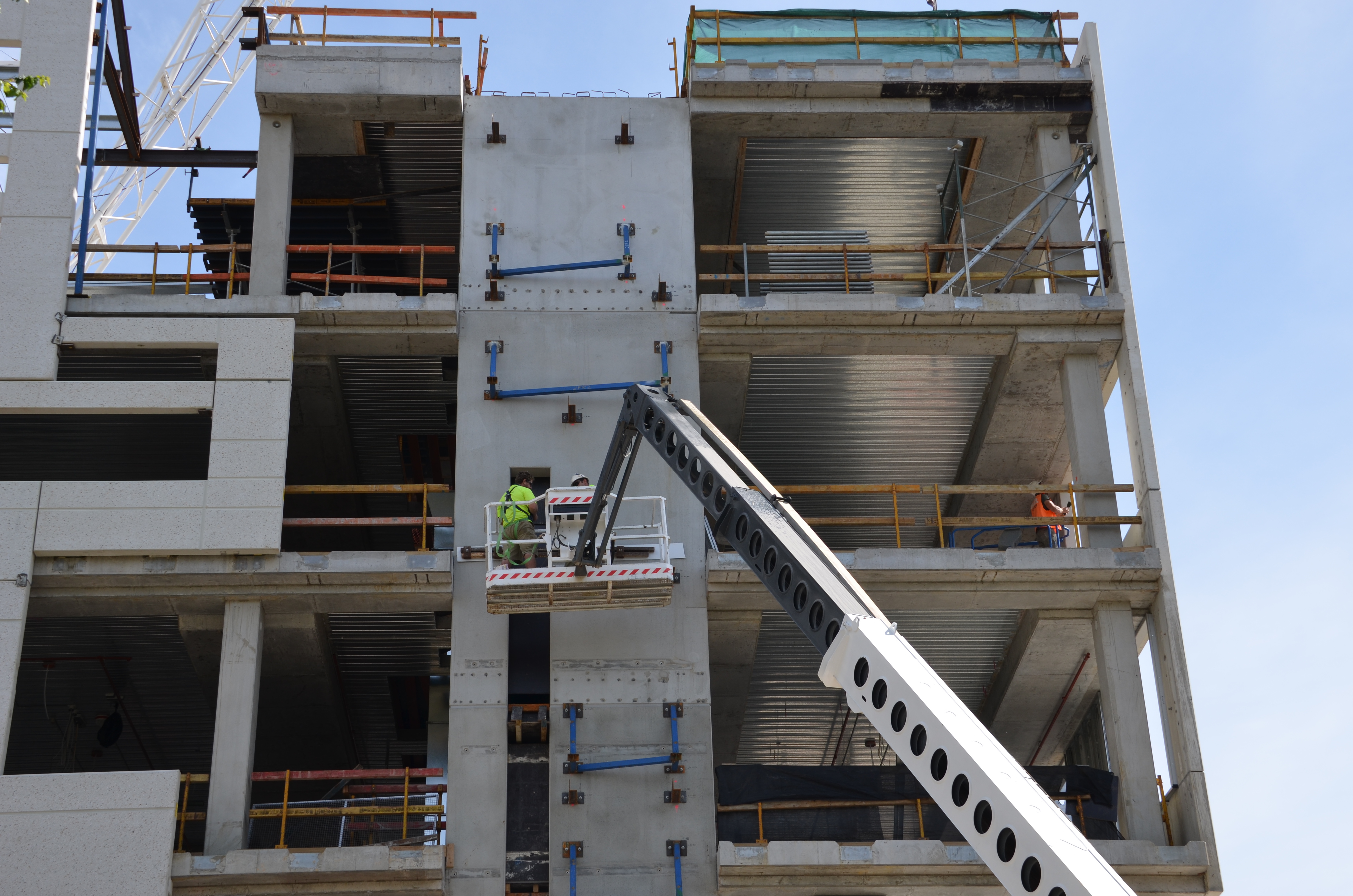 https://archive.abp.unimelb.edu.au/objects/images/Construction/Images/Facades/Precast concrete/Polished south side/DSC_3856.JPG