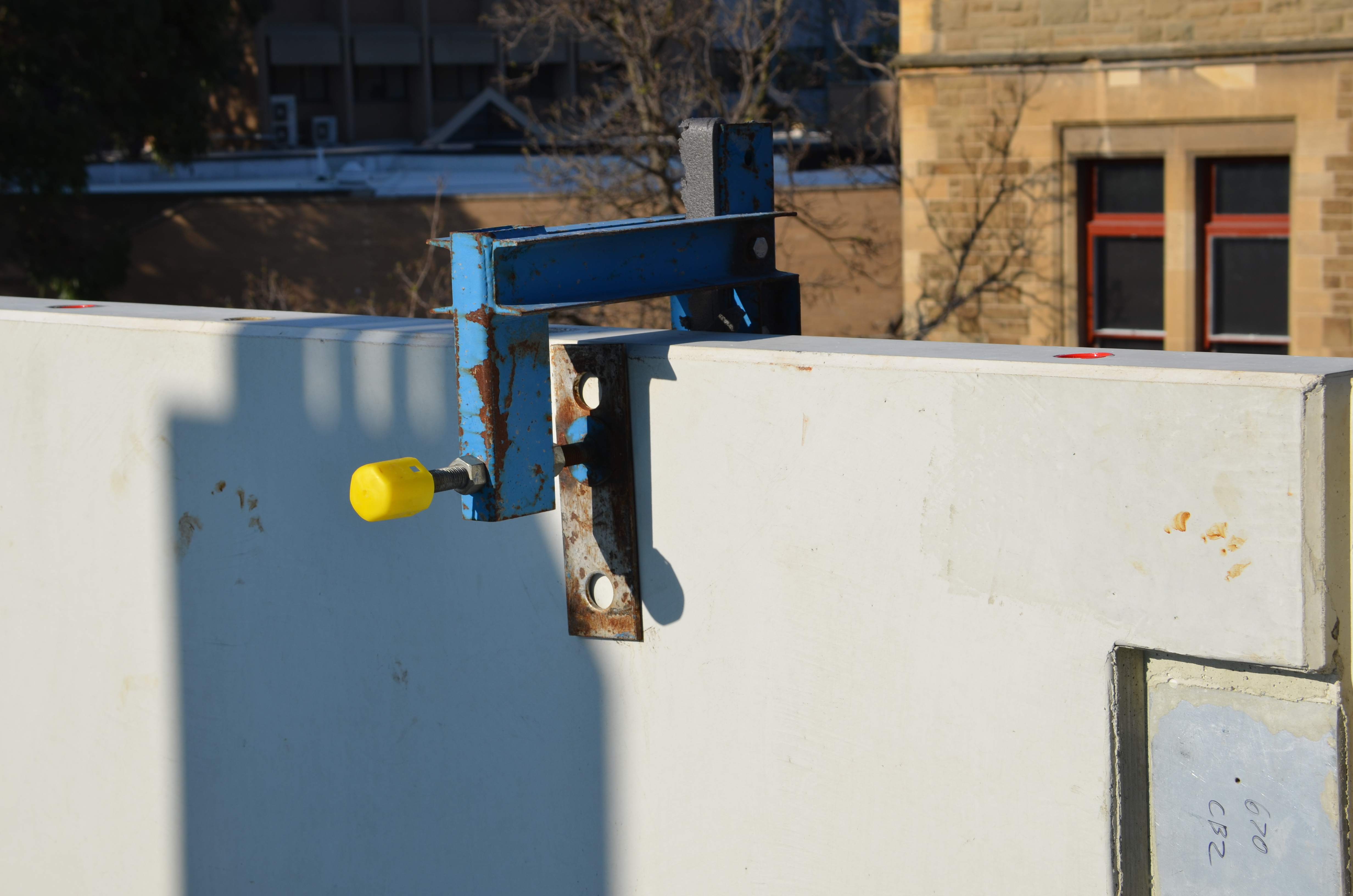 https://archive.abp.unimelb.edu.au/objects/images/Construction/Images/Facades/Precast concrete/Levels 1-5/Precast facade connections/DSC_2167.JPG https://archive.abp.unimelb.edu.au/objects/images/Construction/Images/Facades/Precast concrete/Levels 1-5/Precast facade connections/DSC_2167.JPG
