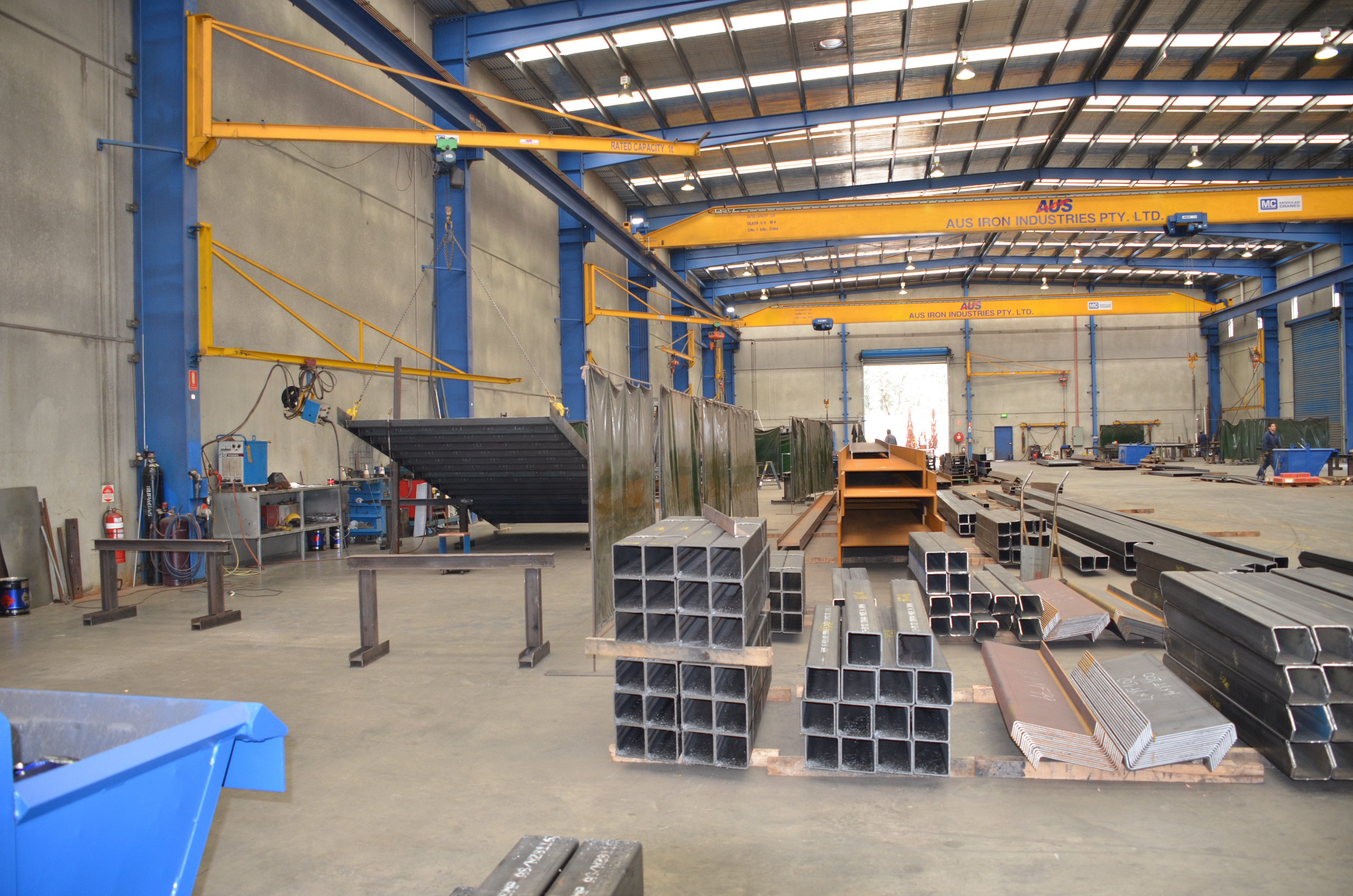 https://archive.abp.unimelb.edu.au/objects/images/Construction/Images/Structural steel/Aus Iron Industries fabrication/DSC_2823.JPG