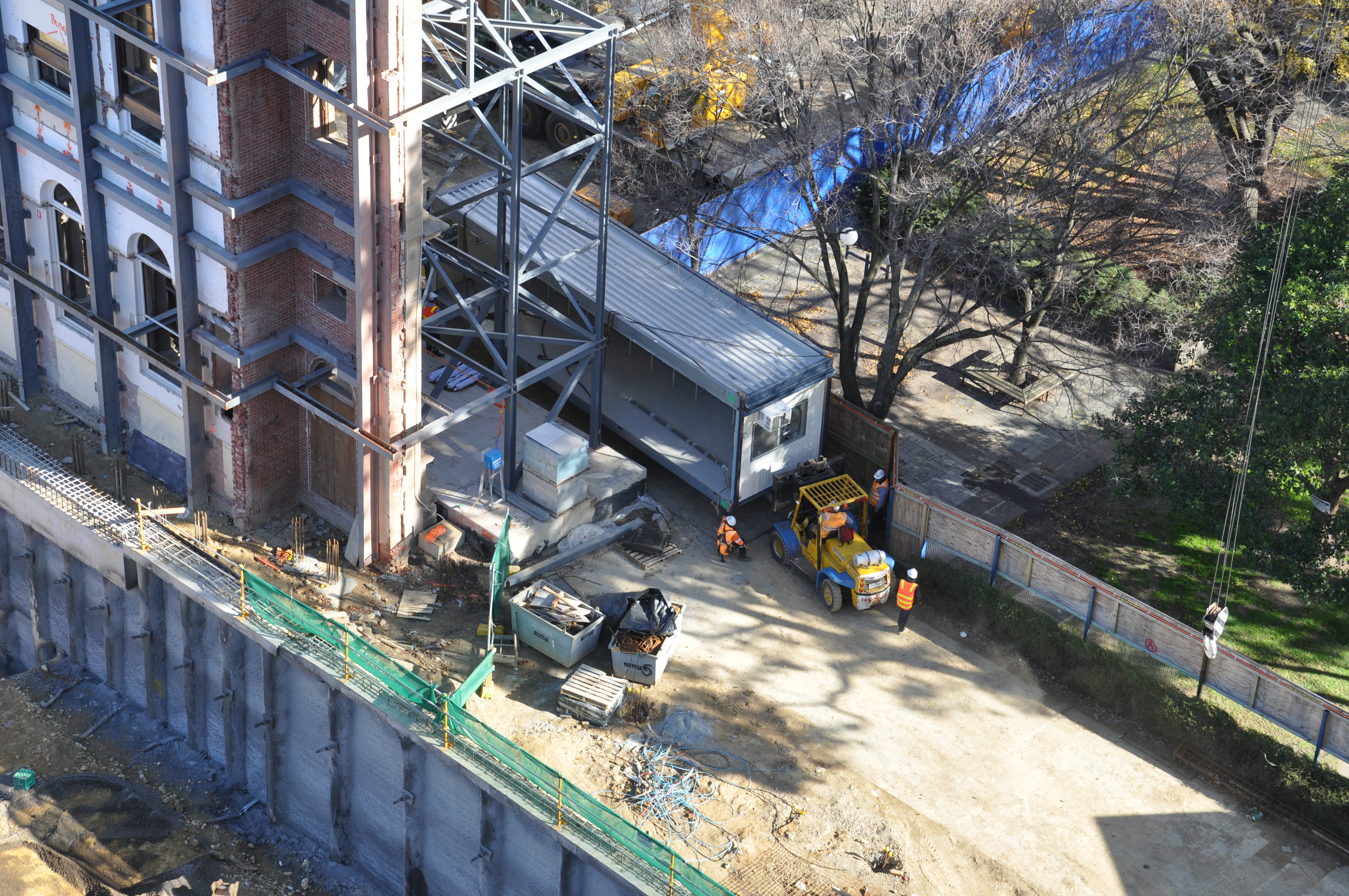 https://archive.abp.unimelb.edu.au/objects/images/Construction/Images/Site facilities/Additional site sheds & fences/DSC_0346.JPG