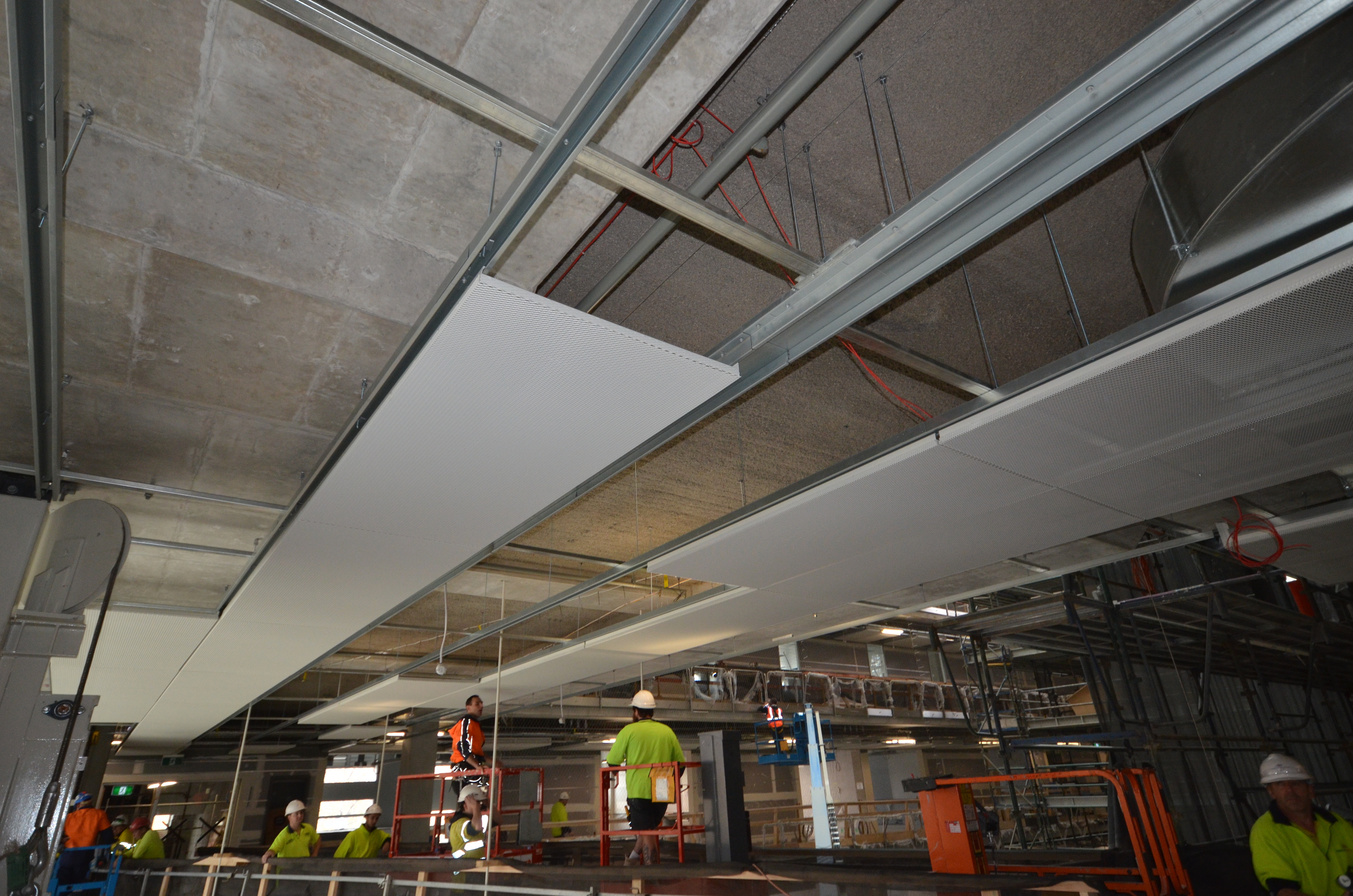 https://archive.abp.unimelb.edu.au/objects/images/Construction/Images/Ceilings/Perforated metal/DSC_8260.JPG