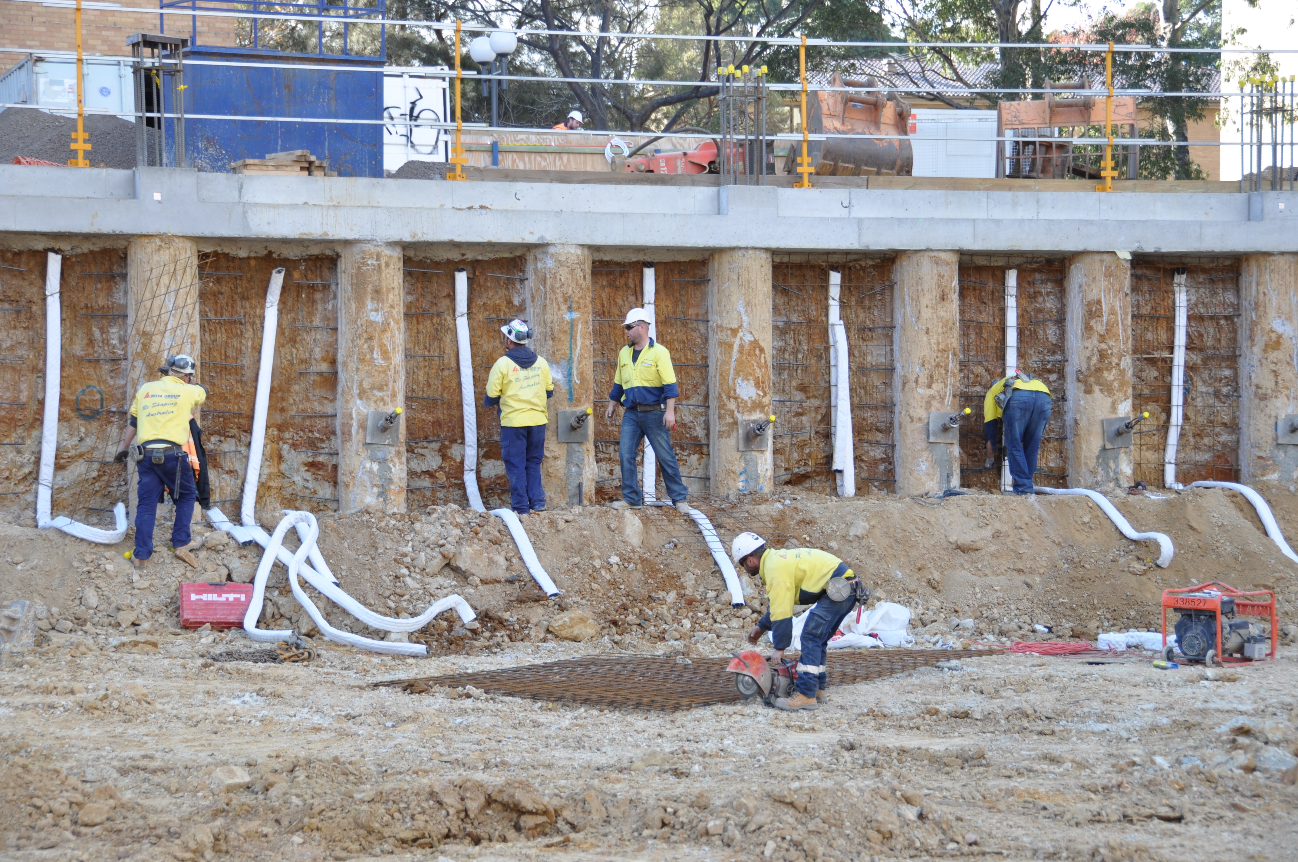 https://archive.abp.unimelb.edu.au/objects/images/Construction/Images/Basement/Shotcrete walls & drainage/DSC_0161.JPG https://archive.abp.unimelb.edu.au/objects/images/Construction/Images/Basement/Shotcrete walls & drainage/DSC_0161.JPG
