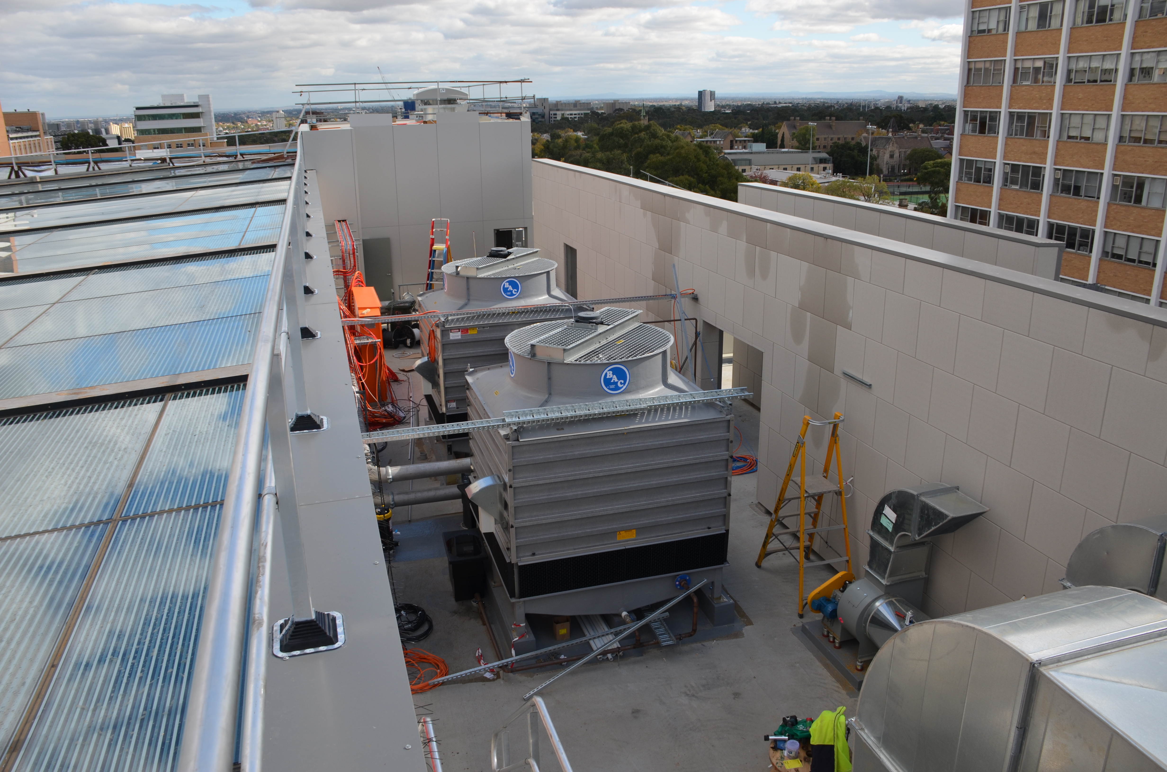 https://archive.abp.unimelb.edu.au/objects/images/Construction/Images/Services/Mechanical/Roof level plant/DSC_7439.JPG