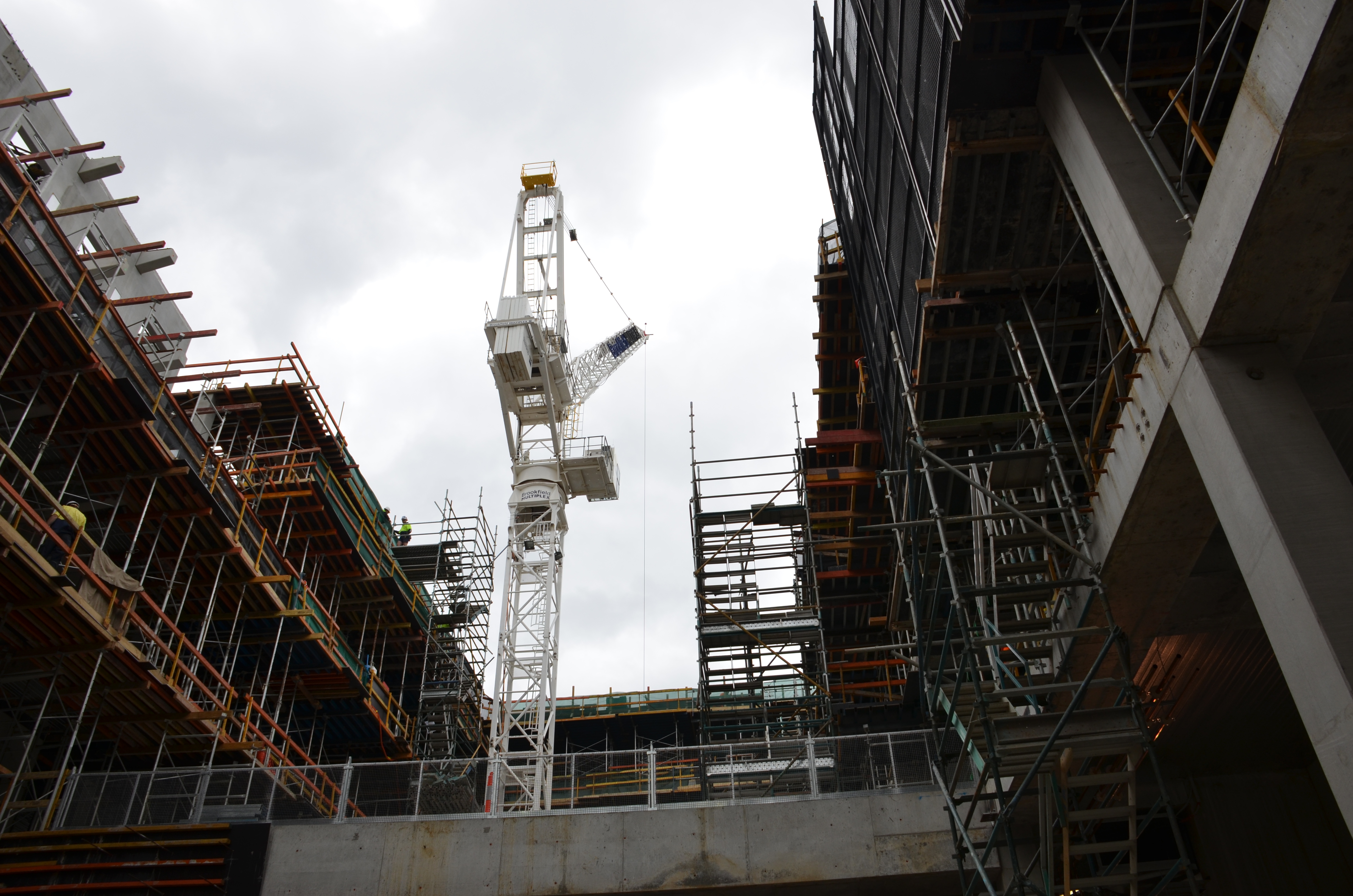 https://archive.abp.unimelb.edu.au/objects/images/Construction/Images/Stairs, walkways and balustrades/G & H structural steel stairs/DSC_3081.JPG