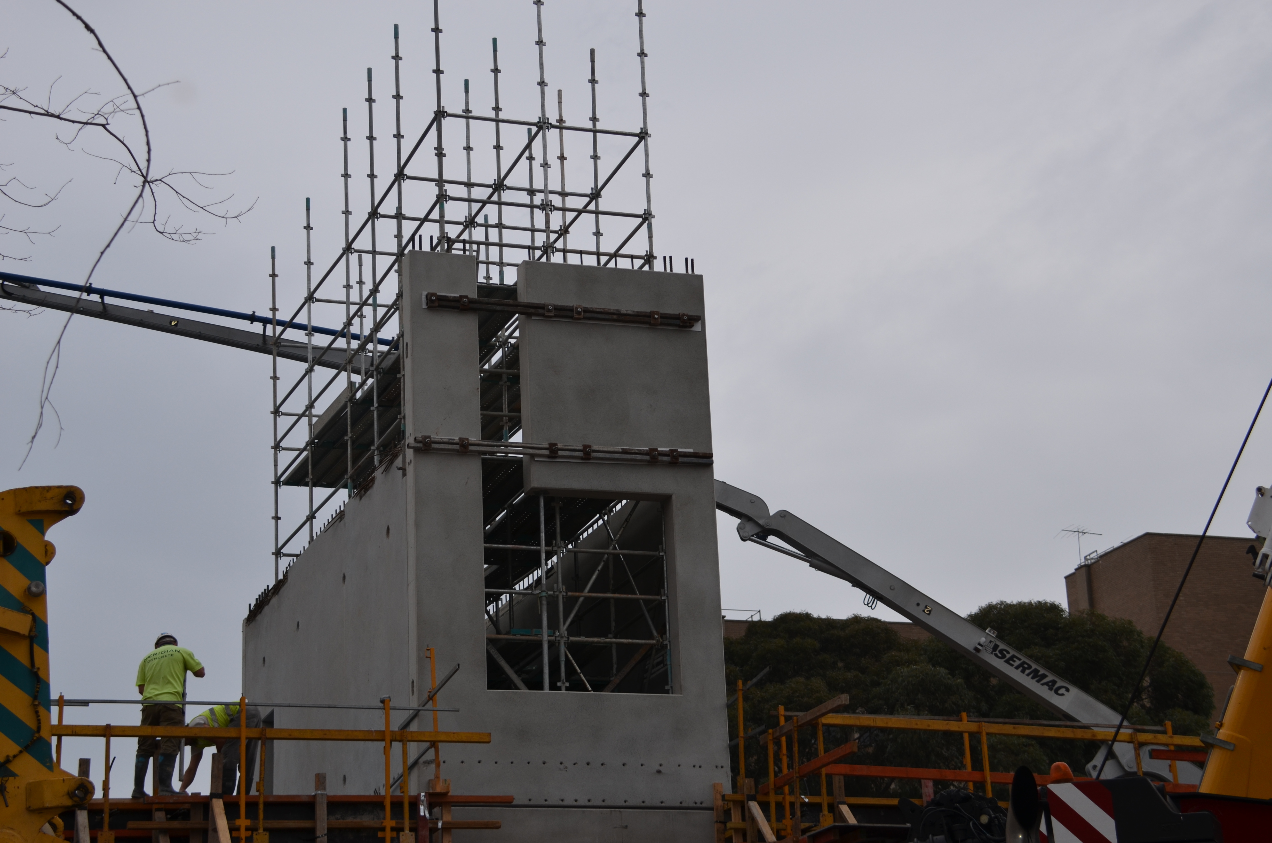 https://archive.abp.unimelb.edu.au/objects/images/Construction/Images/Precast structural concrete walls and columns/Level 1/DSC_1733.JPG https://archive.abp.unimelb.edu.au/objects/images/Construction/Images/Precast structural concrete walls and columns/Level 1/DSC_1733.JPG