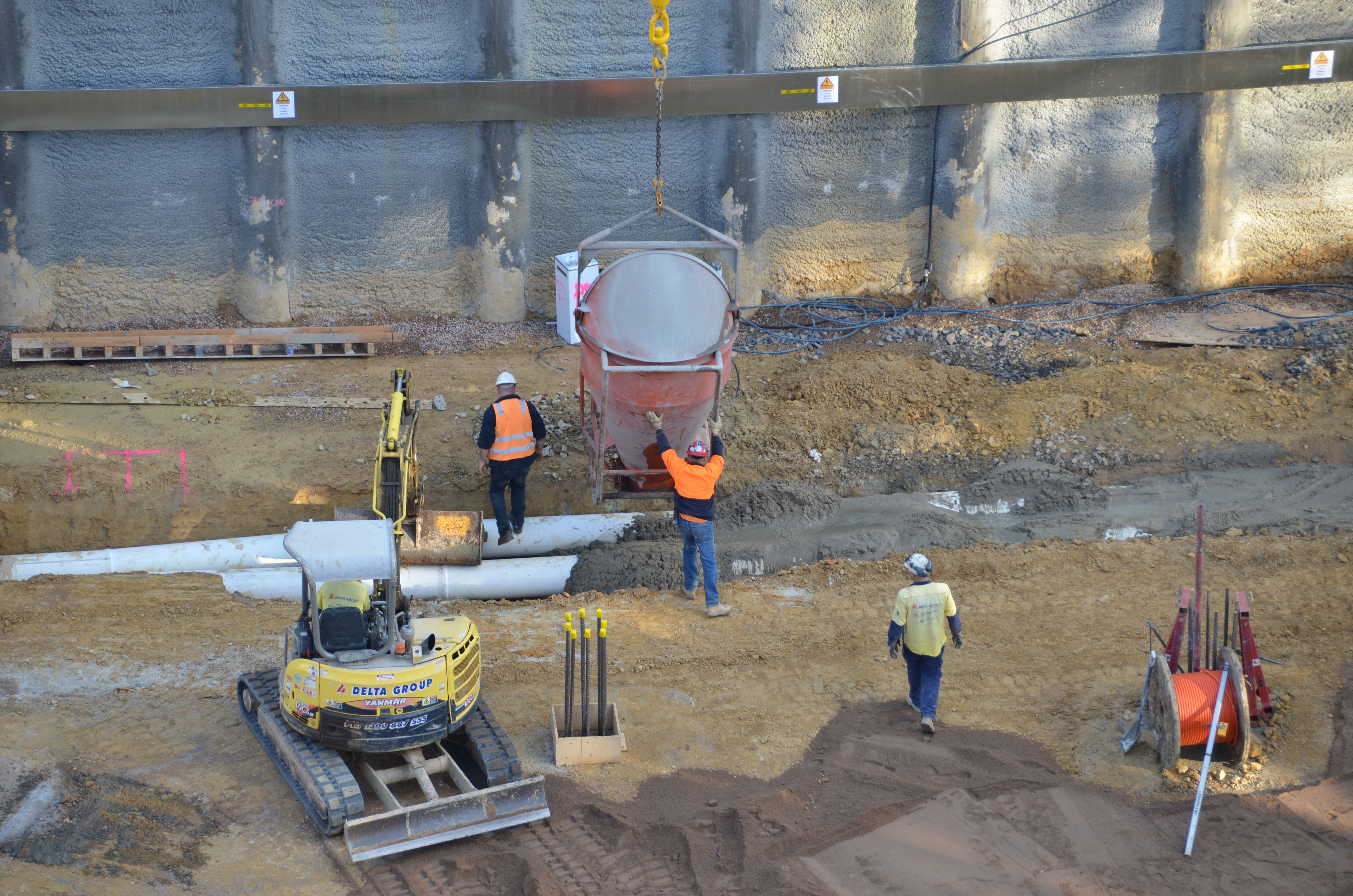 https://archive.abp.unimelb.edu.au/objects/images/Construction/Images/Basement/Underground ductwork/DSC_0666.JPG https://archive.abp.unimelb.edu.au/objects/images/Construction/Images/Basement/Underground ductwork/DSC_0666.JPG