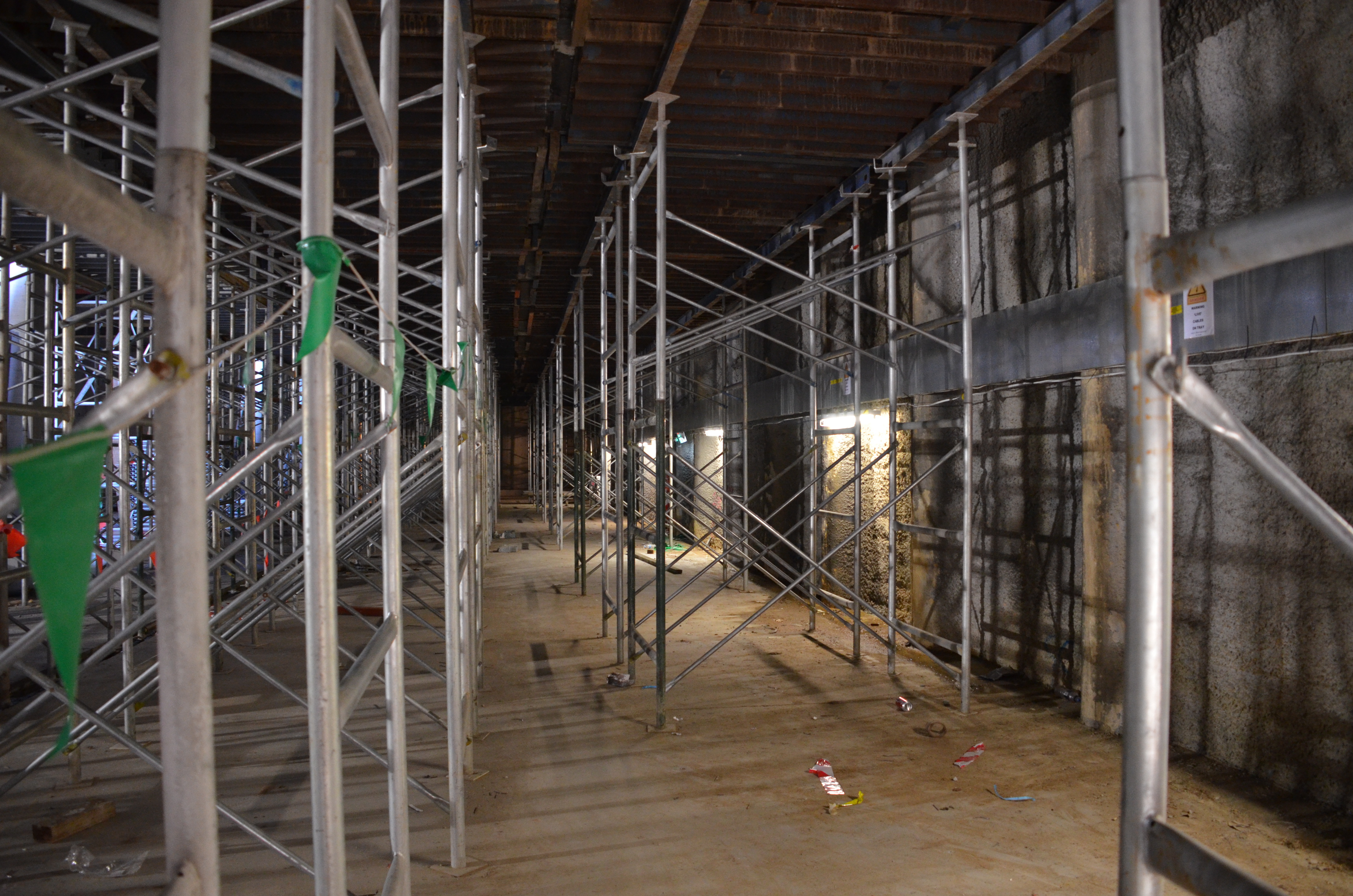 https://archive.abp.unimelb.edu.au/objects/images/Construction/Images/Concrete suspended slabs and beams/Formwork stripping/DSC_2433.JPG https://archive.abp.unimelb.edu.au/objects/images/Construction/Images/Concrete suspended slabs and beams/Formwork stripping/DSC_2433.JPG