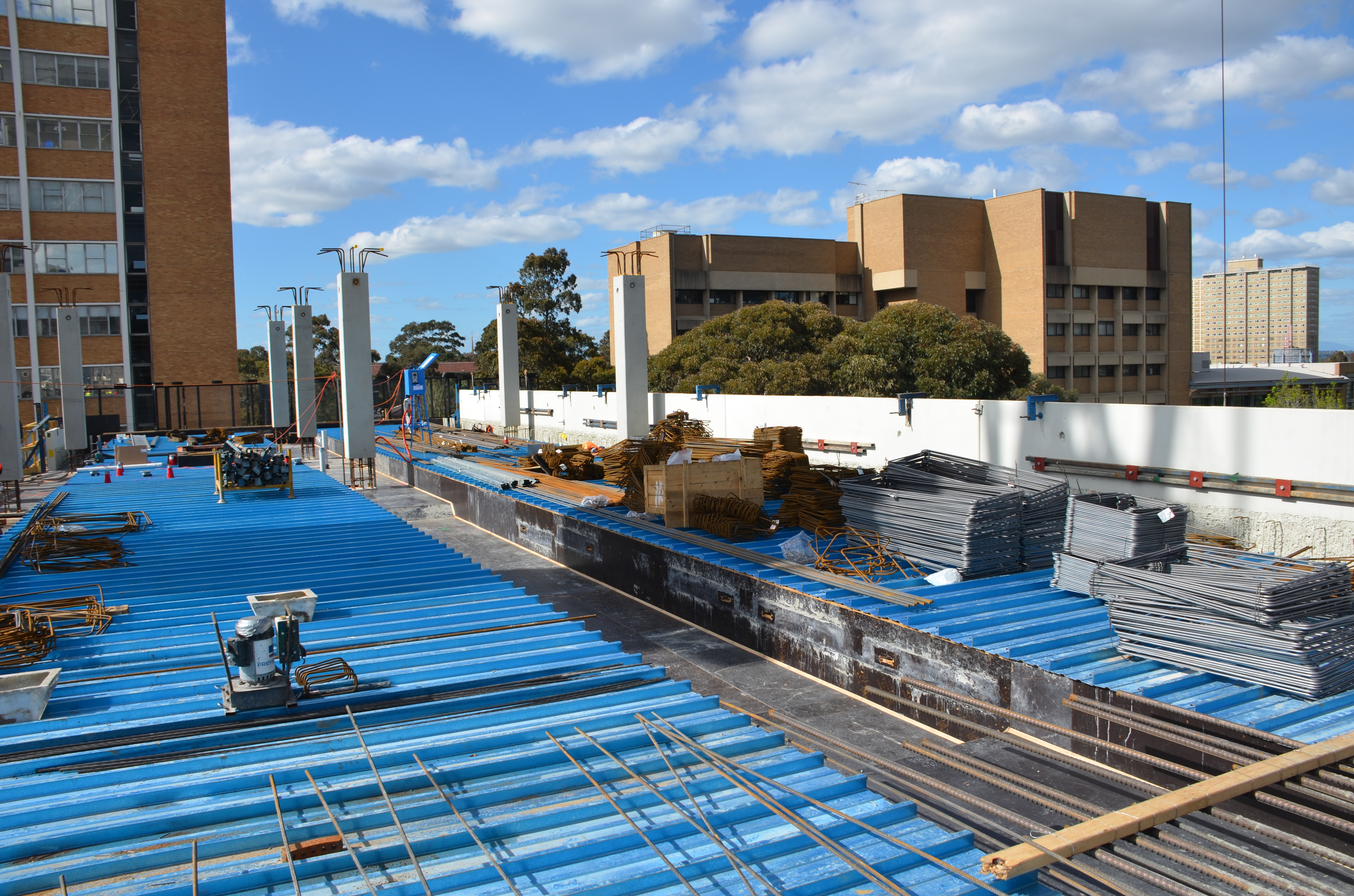 https://archive.abp.unimelb.edu.au/objects/images/Construction/Images/Concrete suspended slabs and beams/Composite slabs/DSC_2784.JPG https://archive.abp.unimelb.edu.au/objects/images/Construction/Images/Concrete suspended slabs and beams/Composite slabs/DSC_2784.JPG
