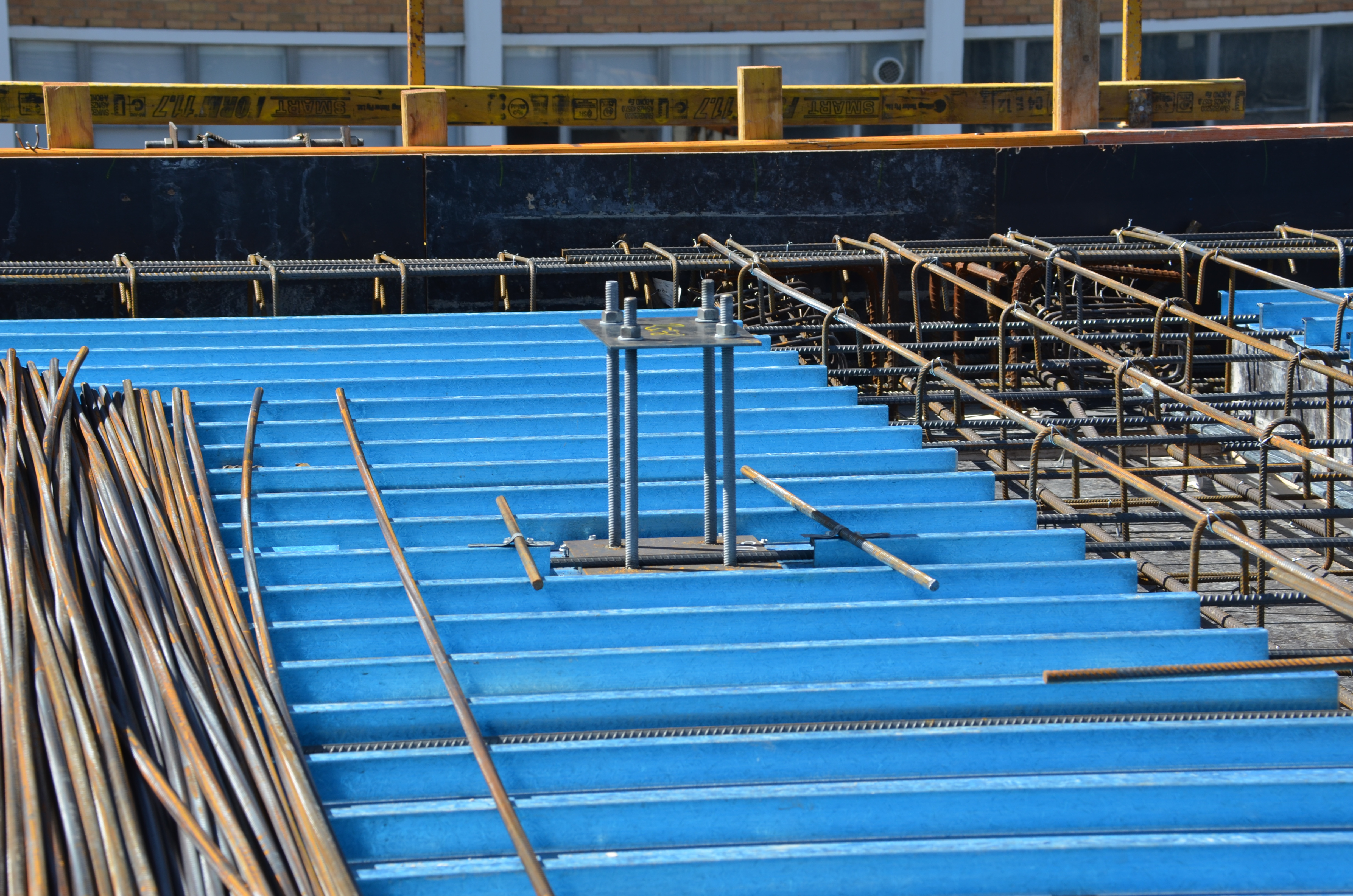 https://archive.abp.unimelb.edu.au/objects/images/Construction/Images/Structural steel/General roof/DSC_3156.JPG https://archive.abp.unimelb.edu.au/objects/images/Construction/Images/Structural steel/General roof/DSC_3156.JPG