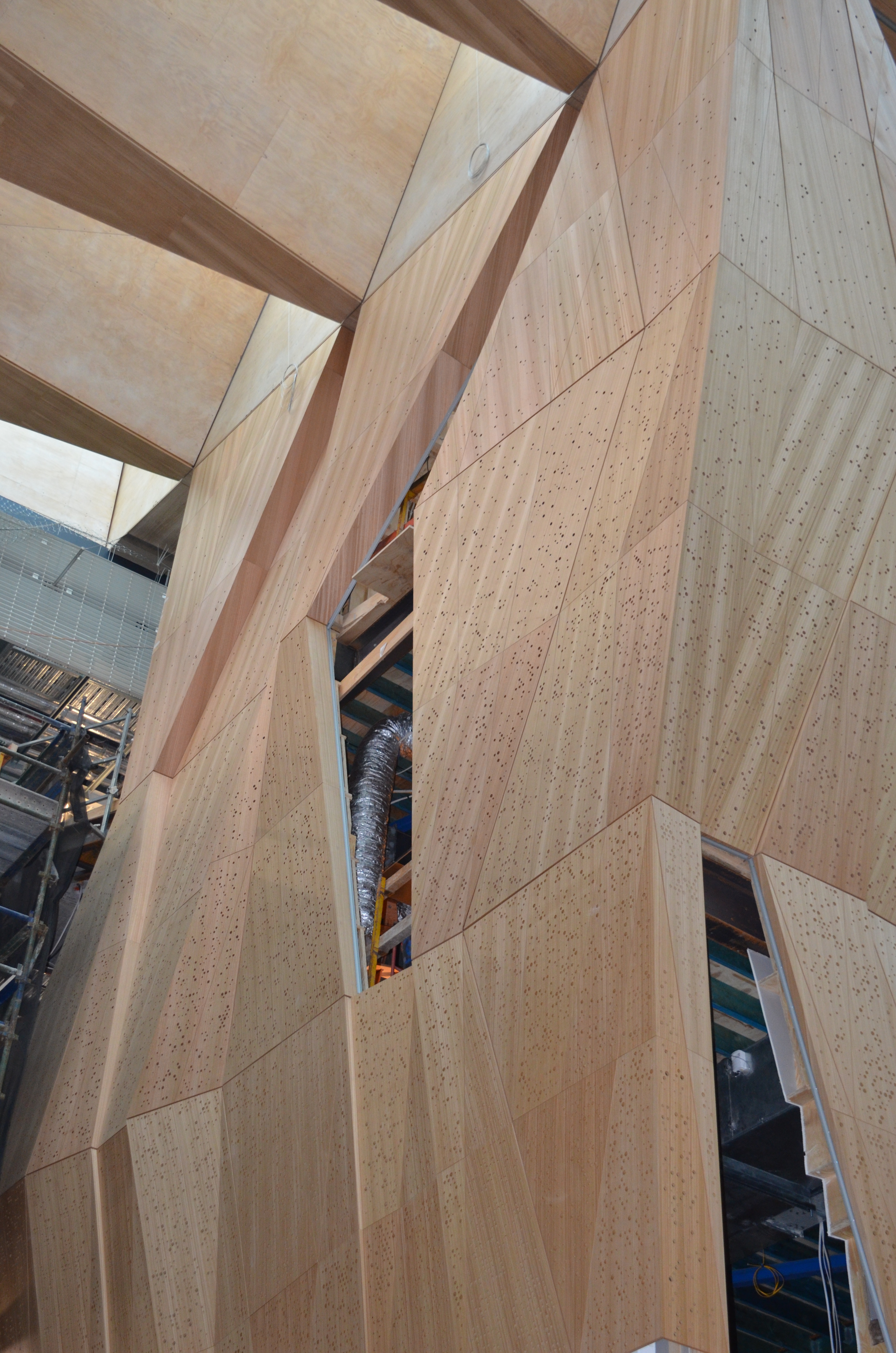 https://archive.abp.unimelb.edu.au/objects/images/Construction/Images/Hanging studio/External wall cladding/DSC_8346.JPG https://archive.abp.unimelb.edu.au/objects/images/Construction/Images/Hanging studio/External wall cladding/DSC_8346.JPG