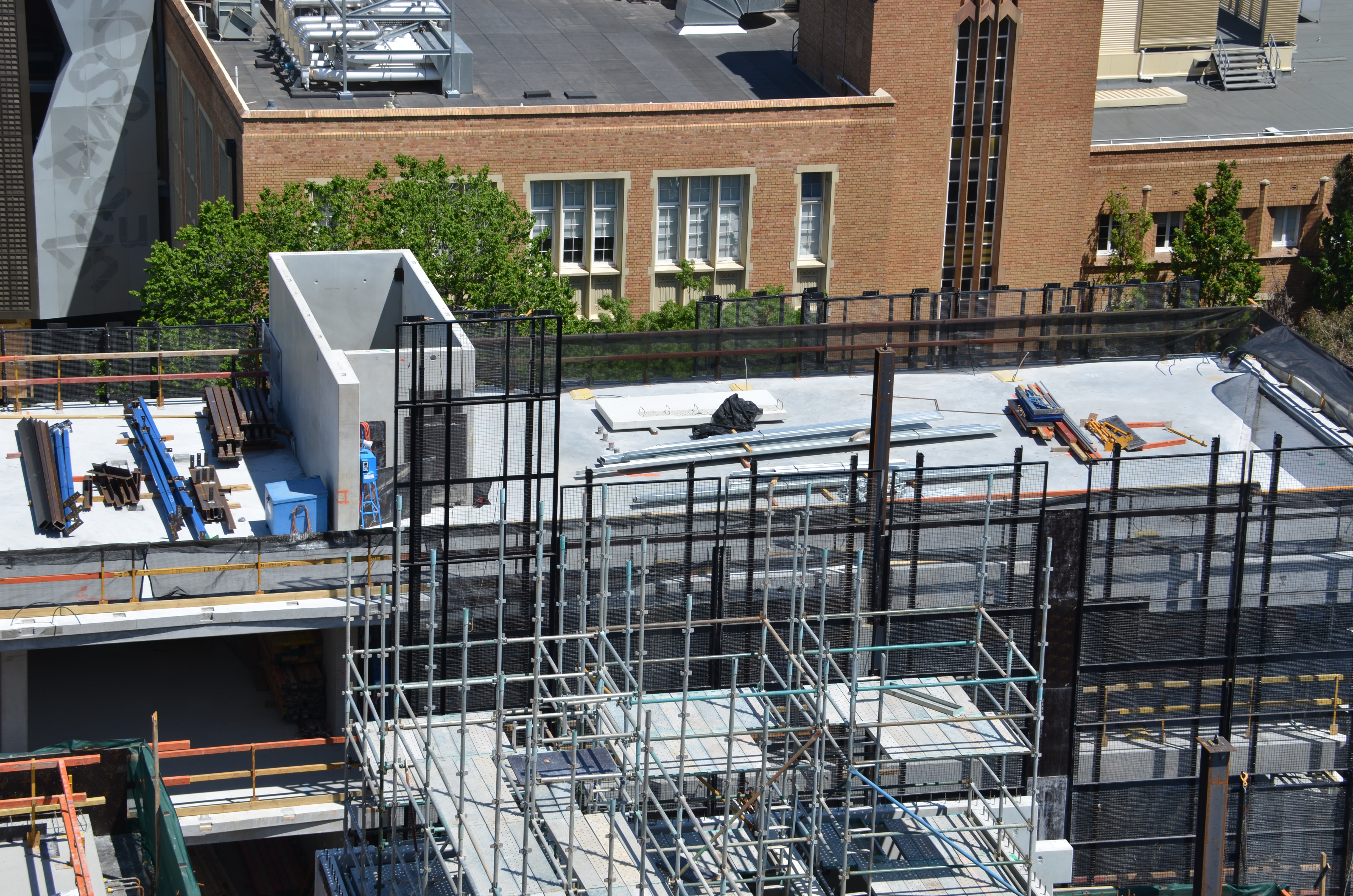 https://archive.abp.unimelb.edu.au/objects/images/Construction/Images/Structural steel/General roof/DSC_3374.JPG https://archive.abp.unimelb.edu.au/objects/images/Construction/Images/Structural steel/General roof/DSC_3374.JPG