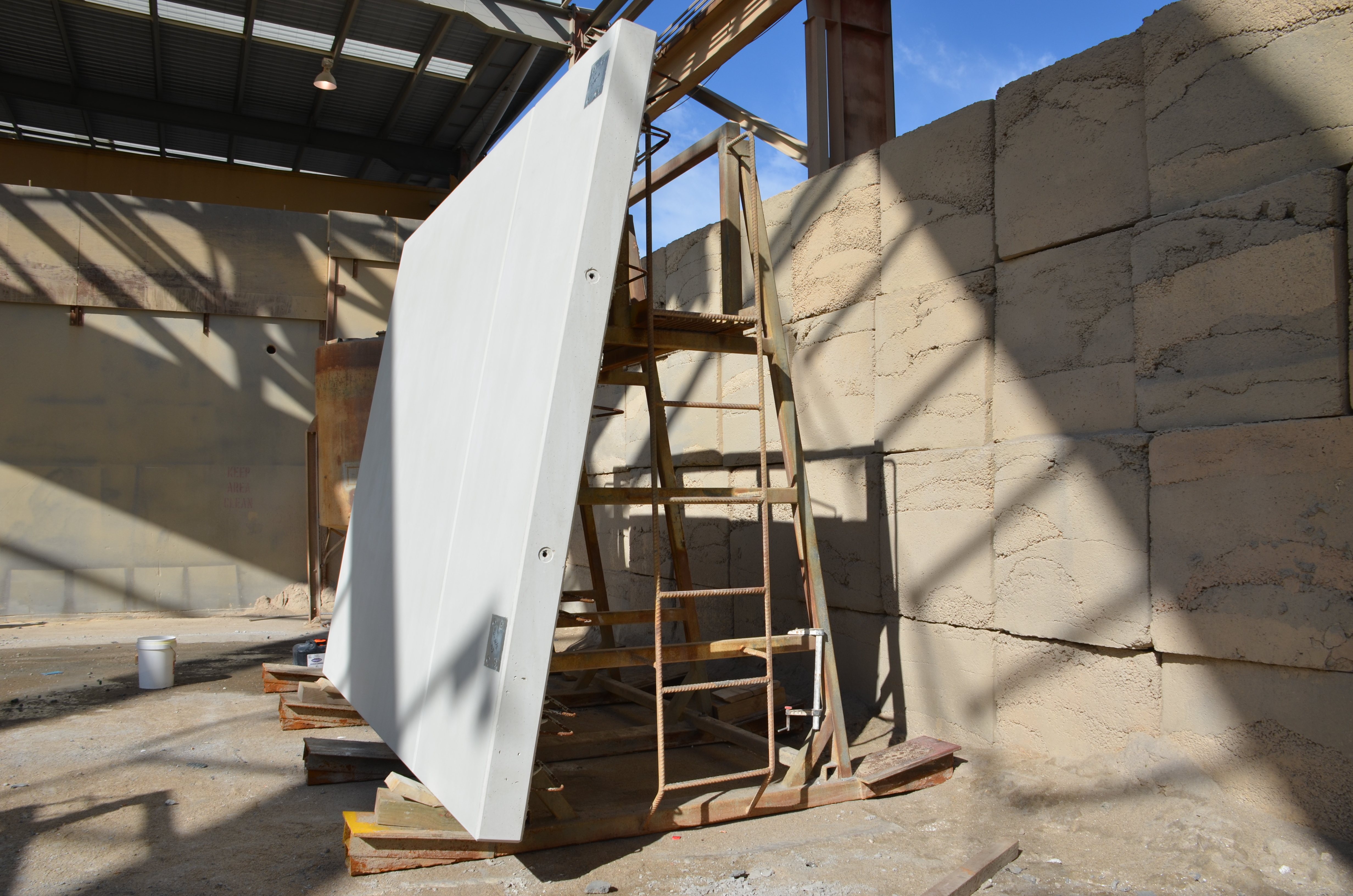 https://archive.abp.unimelb.edu.au/objects/images/Construction/Images/Facades/Precast concrete/Manufacture by Bianco/DSC_1856.JPG https://archive.abp.unimelb.edu.au/objects/images/Construction/Images/Facades/Precast concrete/Manufacture by Bianco/DSC_1856.JPG