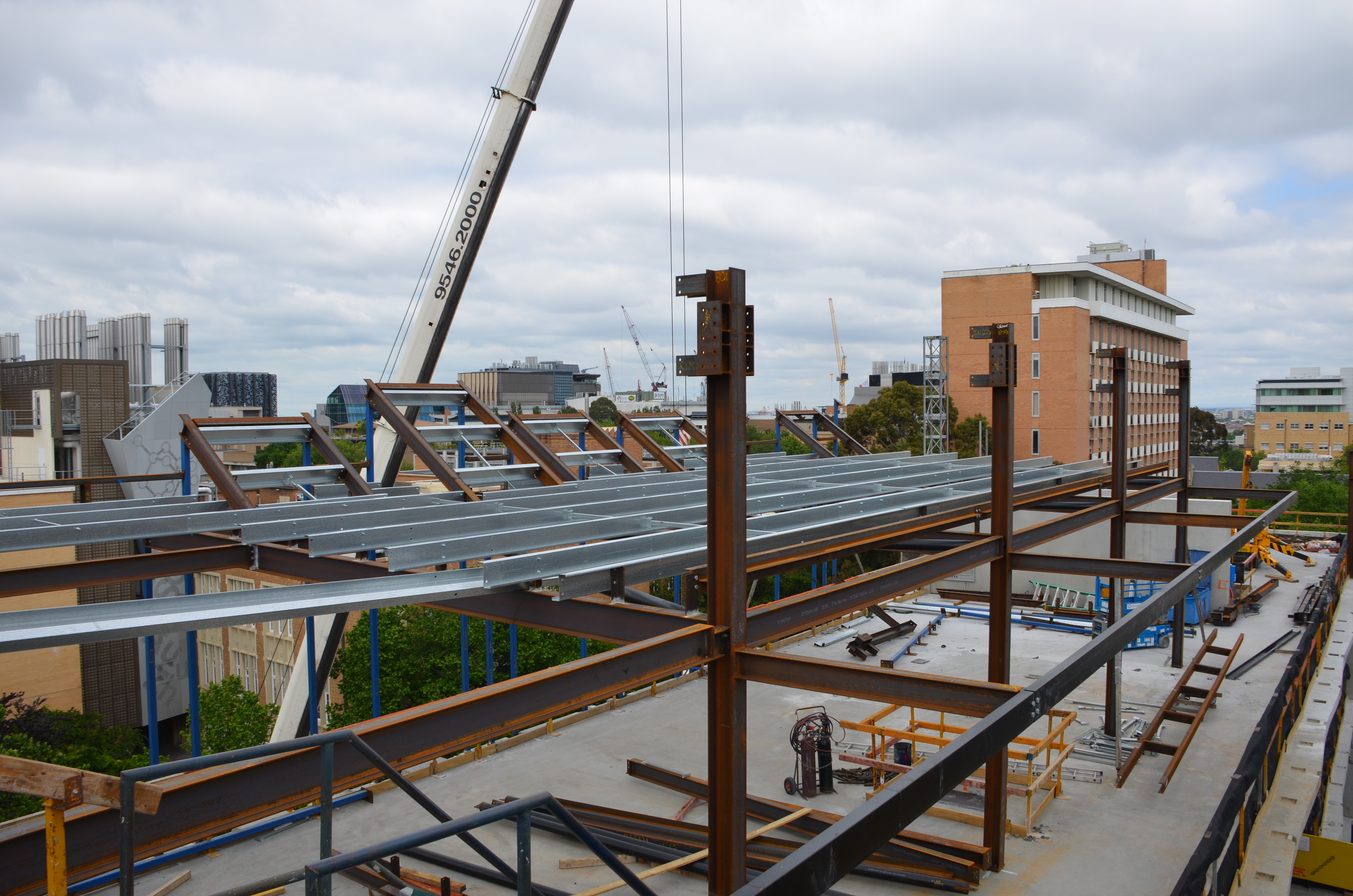 https://archive.abp.unimelb.edu.au/objects/images/Construction/Images/Structural steel/General roof/DSC_3694.JPG https://archive.abp.unimelb.edu.au/objects/images/Construction/Images/Structural steel/General roof/DSC_3694.JPG