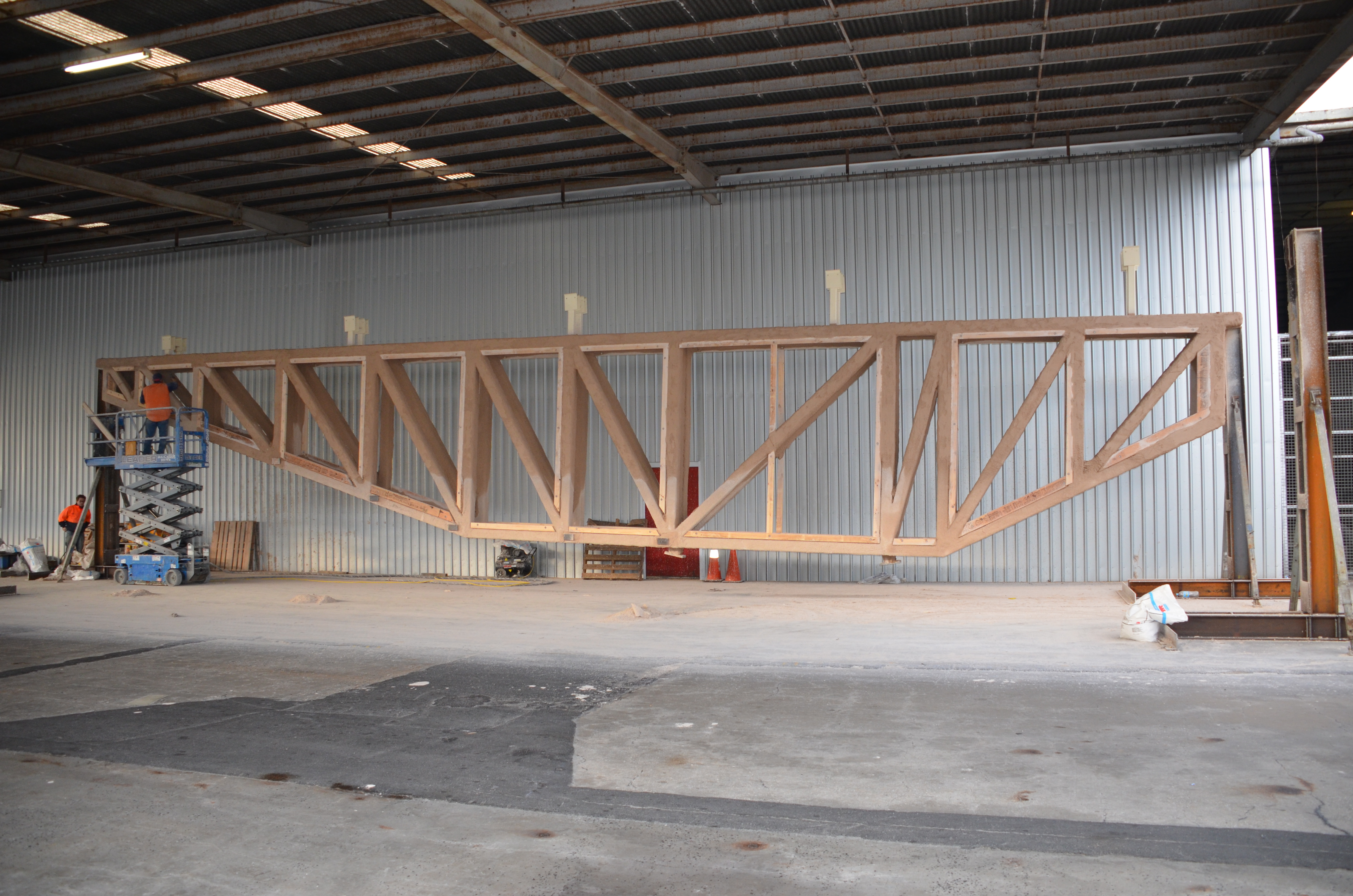 https://archive.abp.unimelb.edu.au/objects/images/Construction/Images/LVL roof beams & coffers/AUS Iron industries/DSC_4642.JPG https://archive.abp.unimelb.edu.au/objects/images/Construction/Images/LVL roof beams & coffers/AUS Iron industries/DSC_4642.JPG