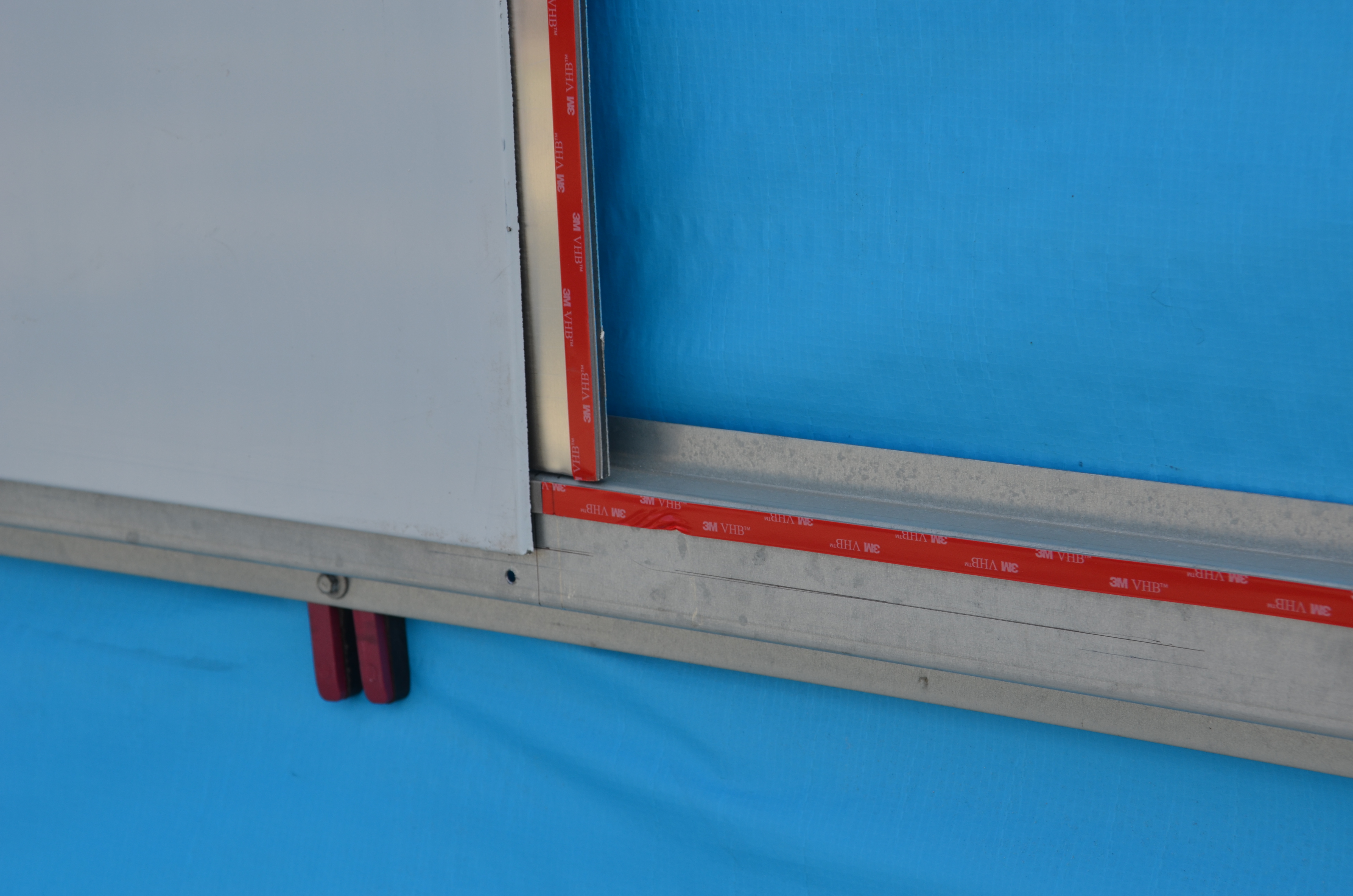 https://archive.abp.unimelb.edu.au/objects/images/Construction/Images/Roof/Sheet wall claddings/Composite sheet/DSC_6091.JPG https://archive.abp.unimelb.edu.au/objects/images/Construction/Images/Roof/Sheet wall claddings/Composite sheet/DSC_6091.JPG