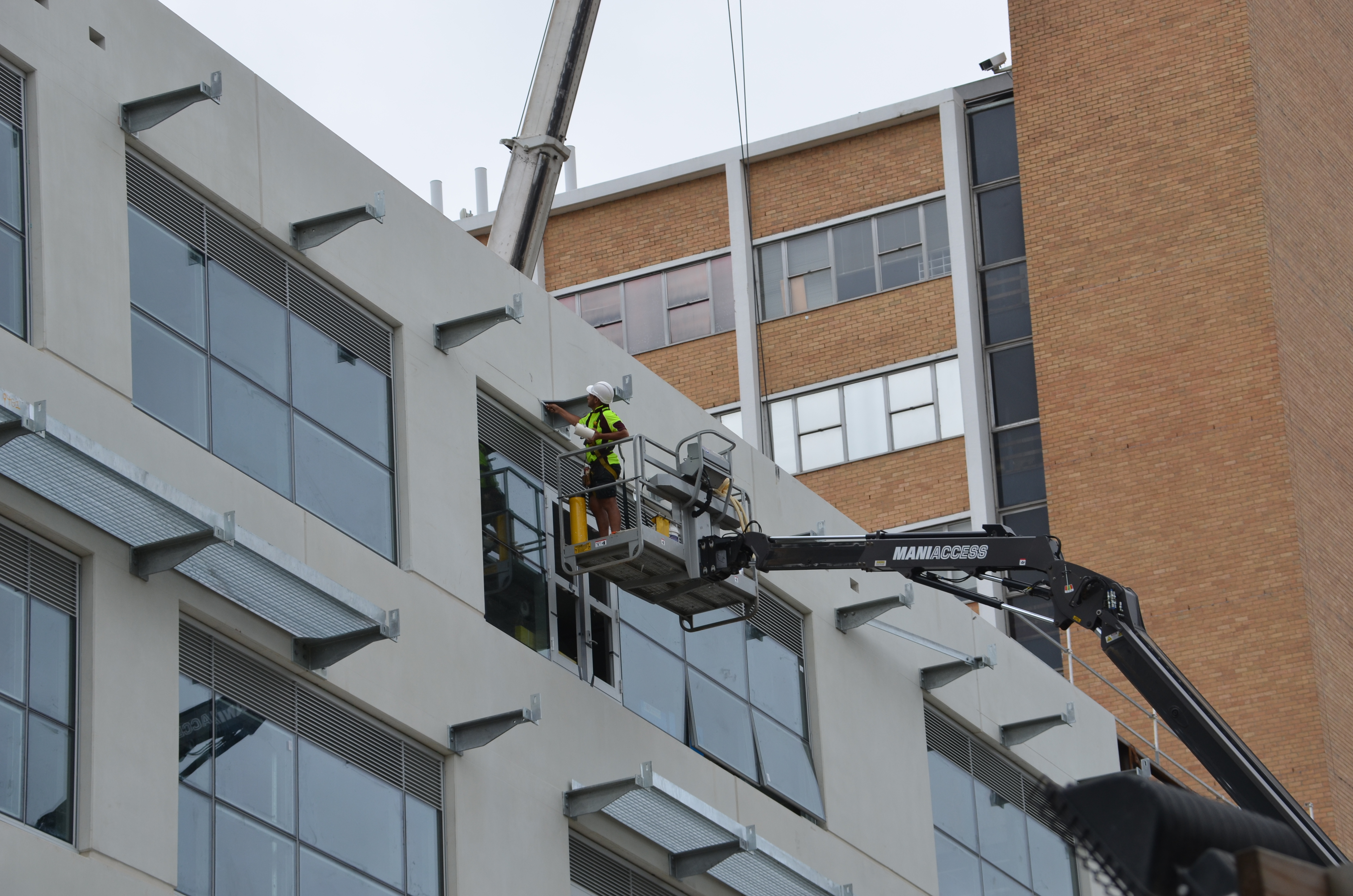 https://archive.abp.unimelb.edu.au/objects/images/Construction/Images/Facades/Zinc screens & access platforms/Support mechanisms/DSC_5991.JPG https://archive.abp.unimelb.edu.au/objects/images/Construction/Images/Facades/Zinc screens & access platforms/Support mechanisms/DSC_5991.JPG