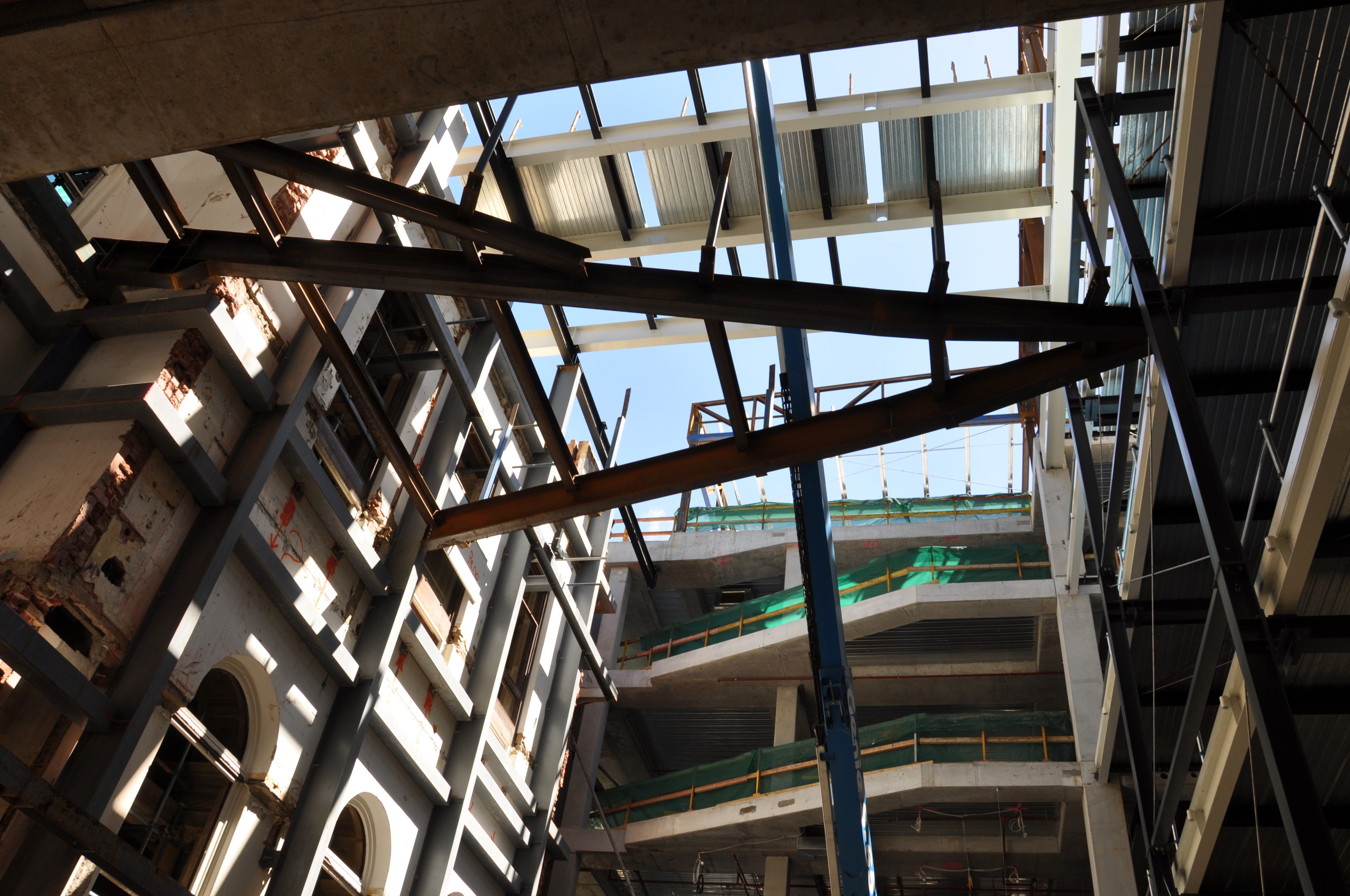 https://archive.abp.unimelb.edu.au/objects/images/Construction/Images/Structural steel/Jungle jim/DSC_4153.JPG