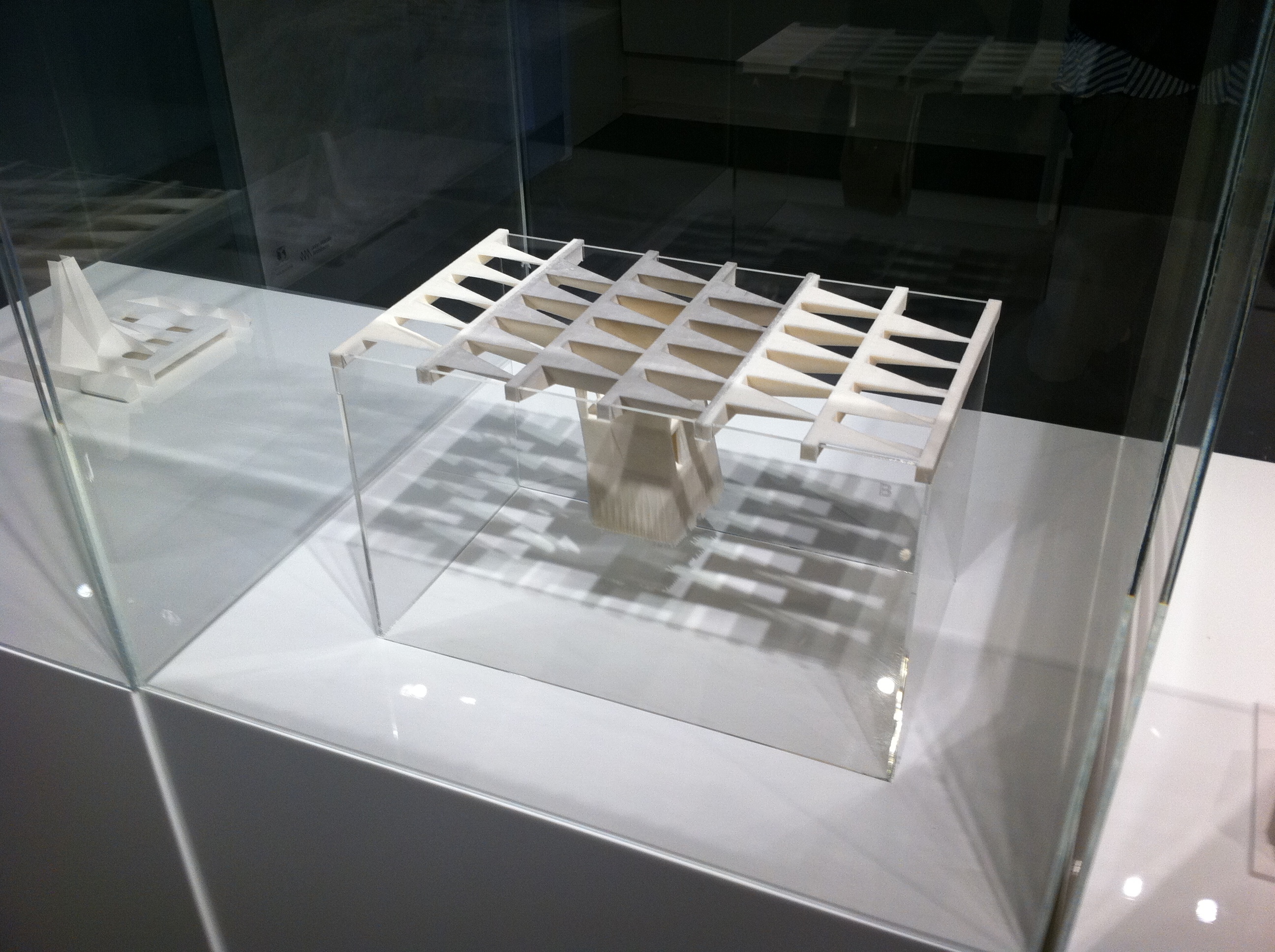 https://archive.abp.unimelb.edu.au/objects/images/Design/Construction documentation/Card models/120307_Updated model installation/photo 01.JPG